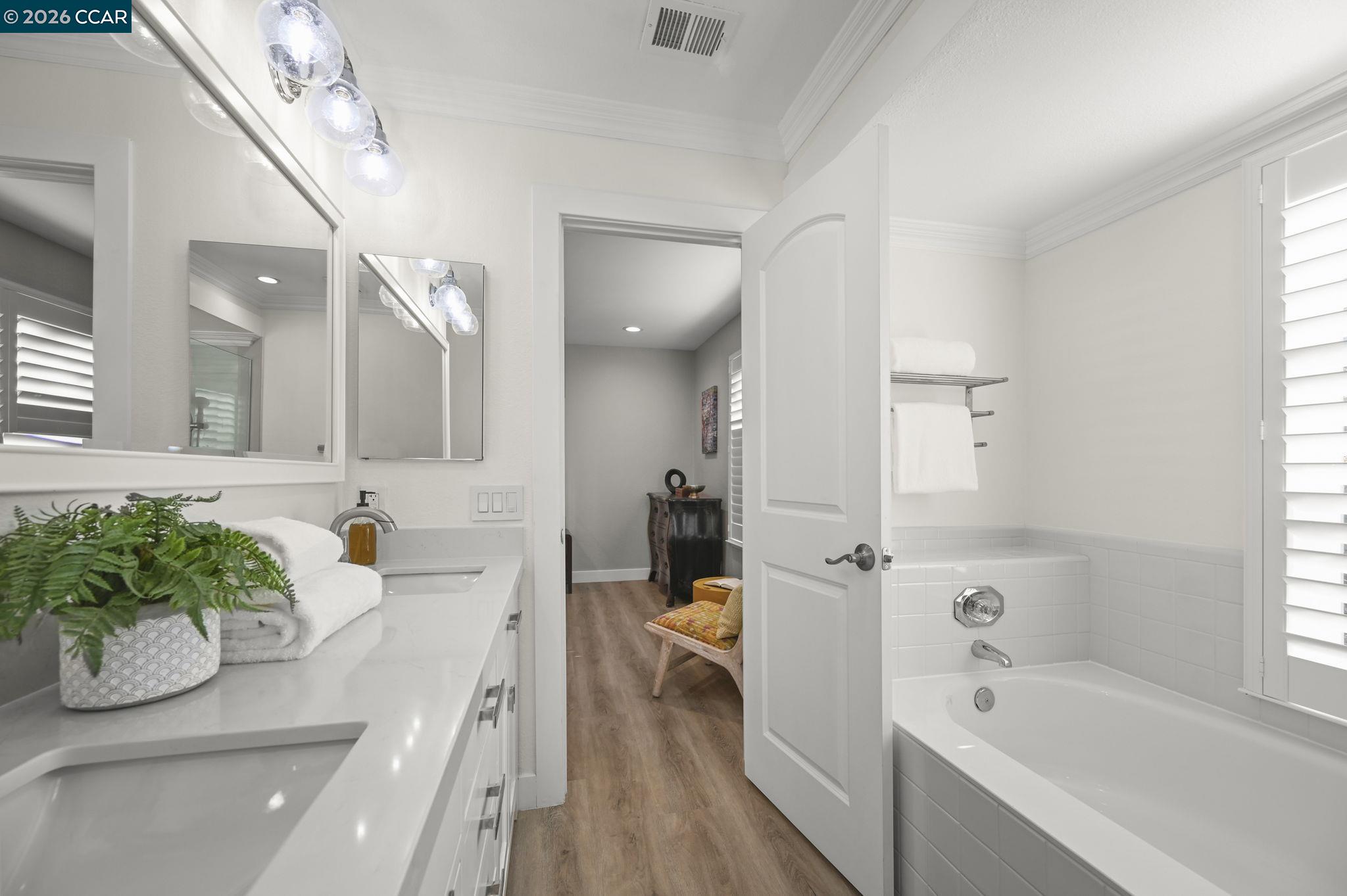 1713 Geary Rd, Walnut Creek, CA, 94597