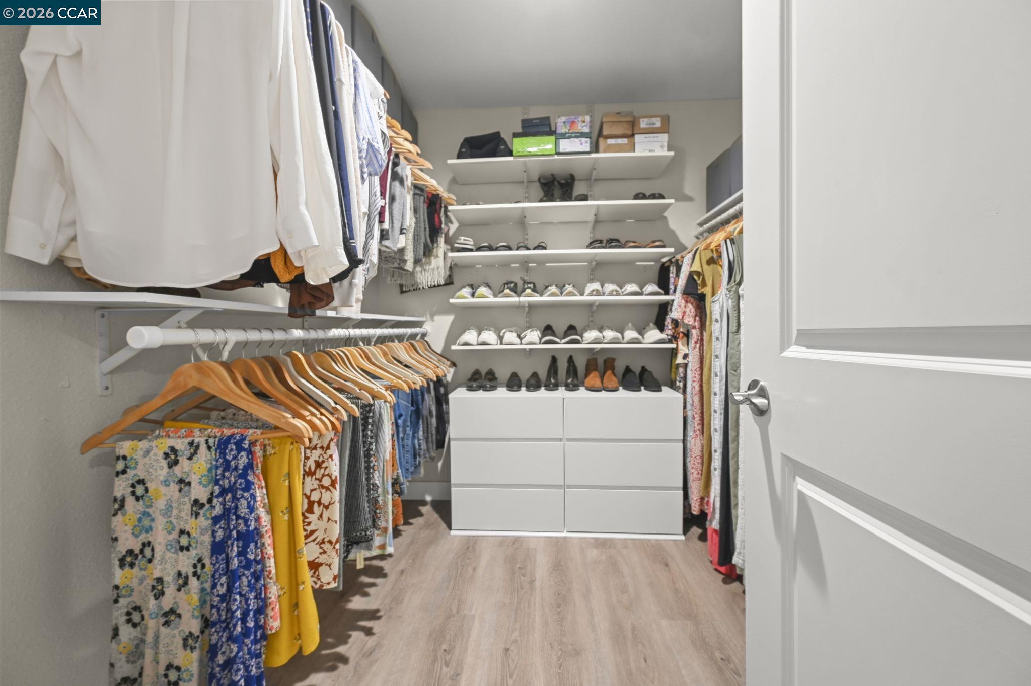 1713 Geary Rd, Walnut Creek, CA, 94597