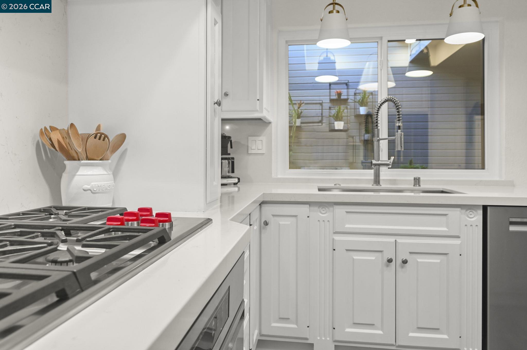 1713 Geary Rd, Walnut Creek, CA, 94597