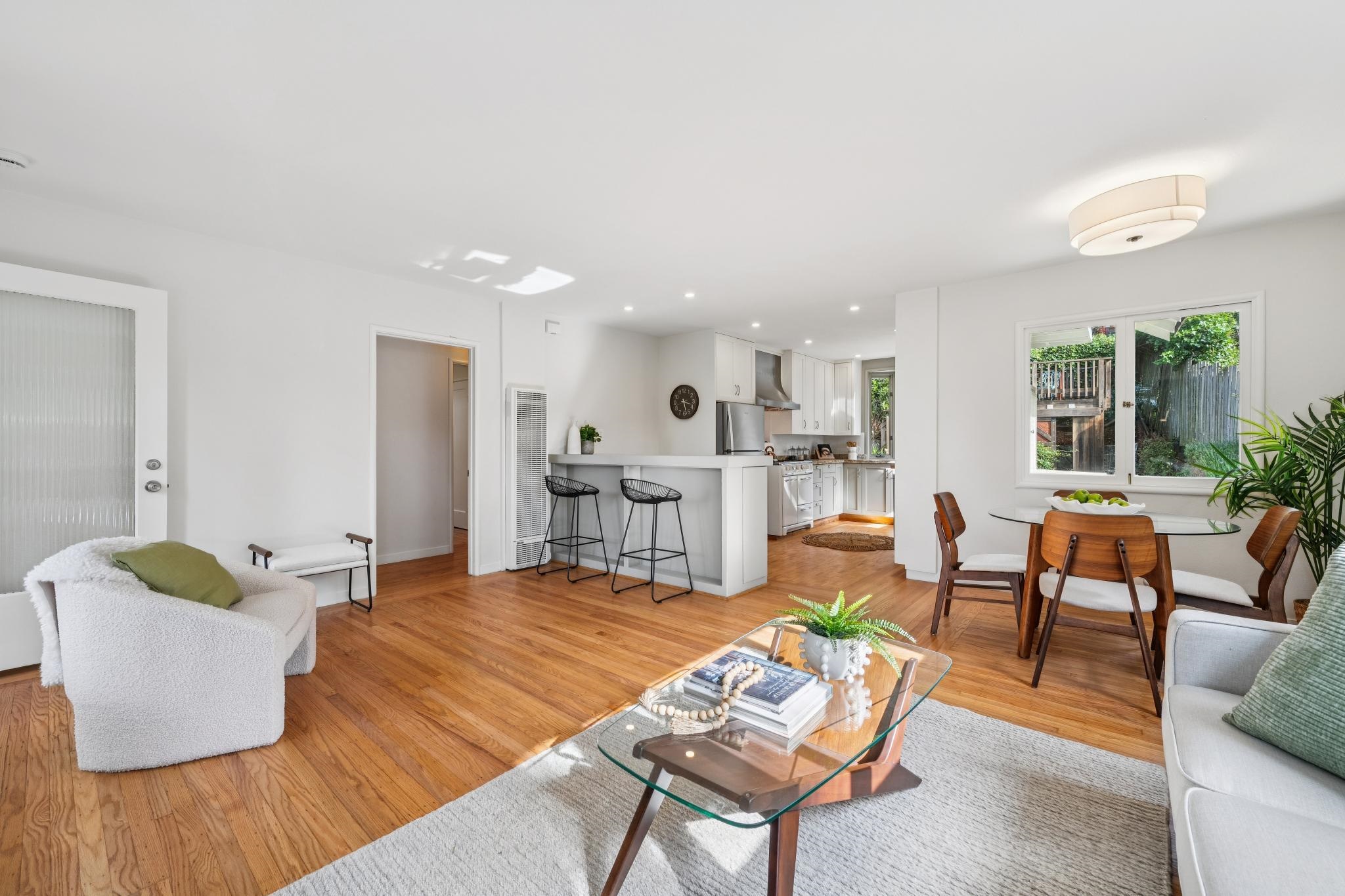 Detail Gallery Image 11 of 60 For 209 Fairlawn Drive, Berkeley,  CA 94708 - 3 Beds | 2 Baths