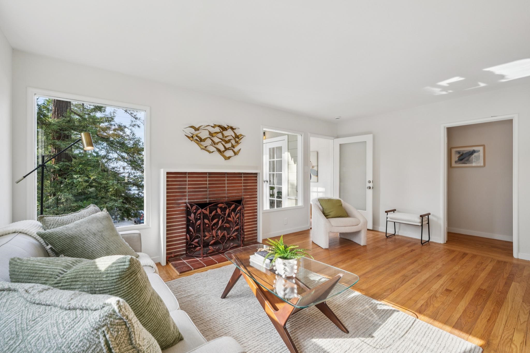 Detail Gallery Image 12 of 60 For 209 Fairlawn Drive, Berkeley,  CA 94708 - 3 Beds | 2 Baths