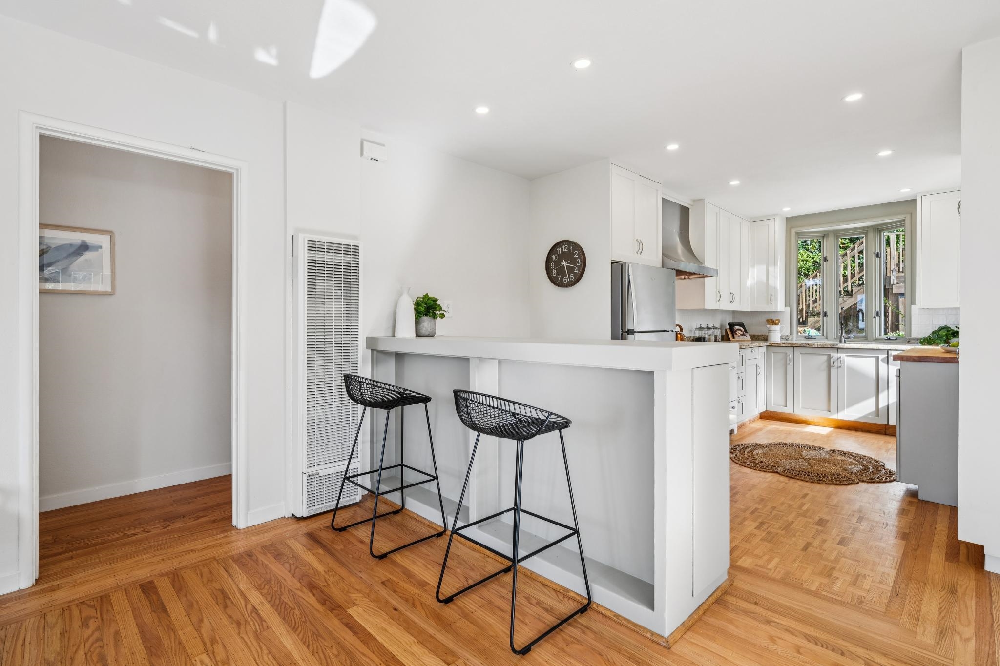 Detail Gallery Image 22 of 60 For 209 Fairlawn Drive, Berkeley,  CA 94708 - 3 Beds | 2 Baths