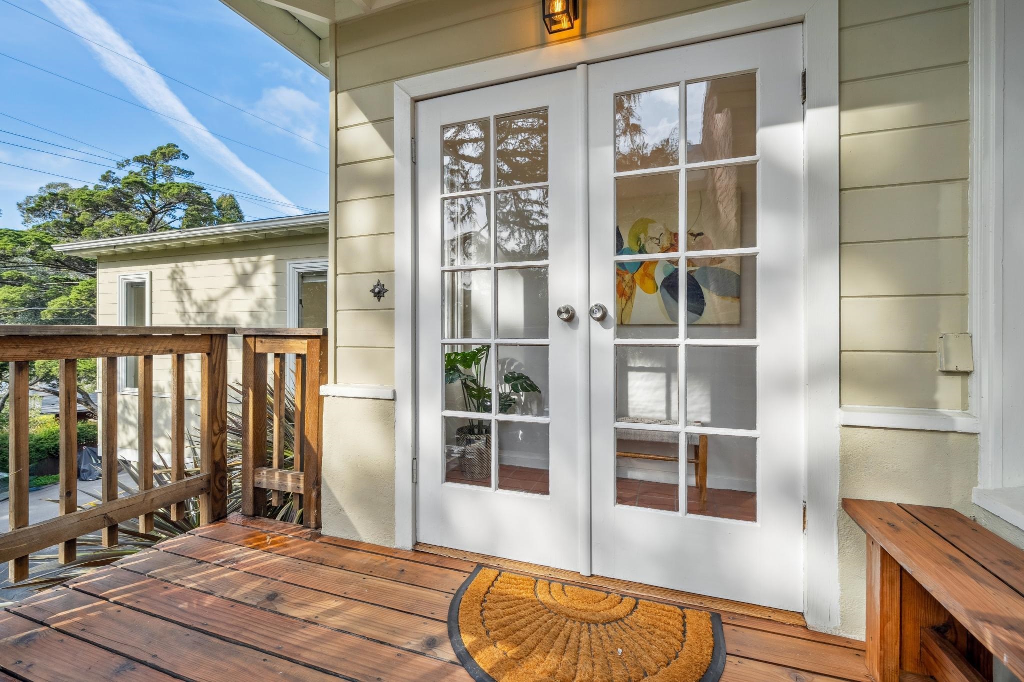 Detail Gallery Image 4 of 60 For 209 Fairlawn Drive, Berkeley,  CA 94708 - 3 Beds | 2 Baths