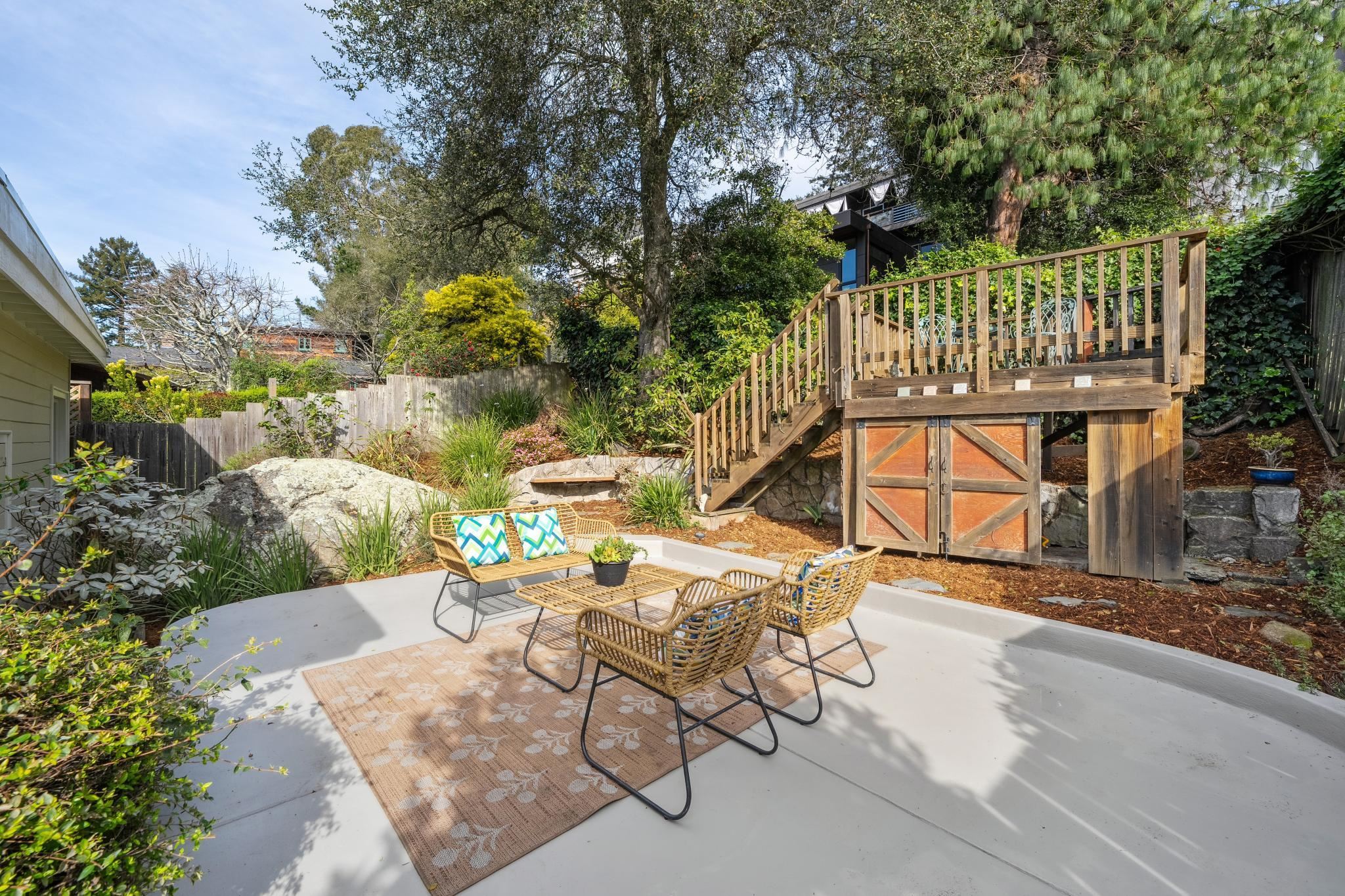 Detail Gallery Image 37 of 60 For 209 Fairlawn Drive, Berkeley,  CA 94708 - 3 Beds | 2 Baths