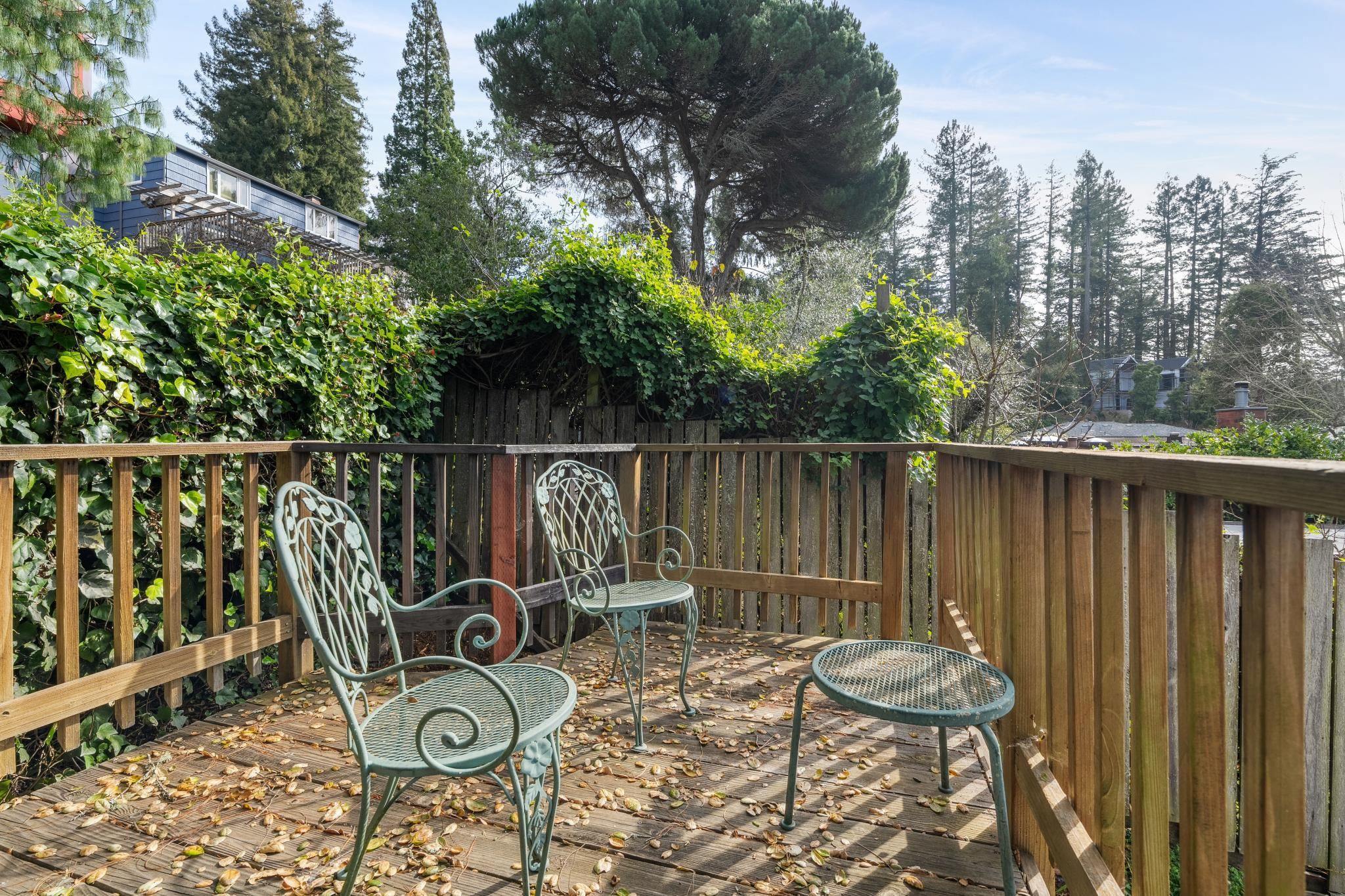 Detail Gallery Image 43 of 60 For 209 Fairlawn Drive, Berkeley,  CA 94708 - 3 Beds | 2 Baths