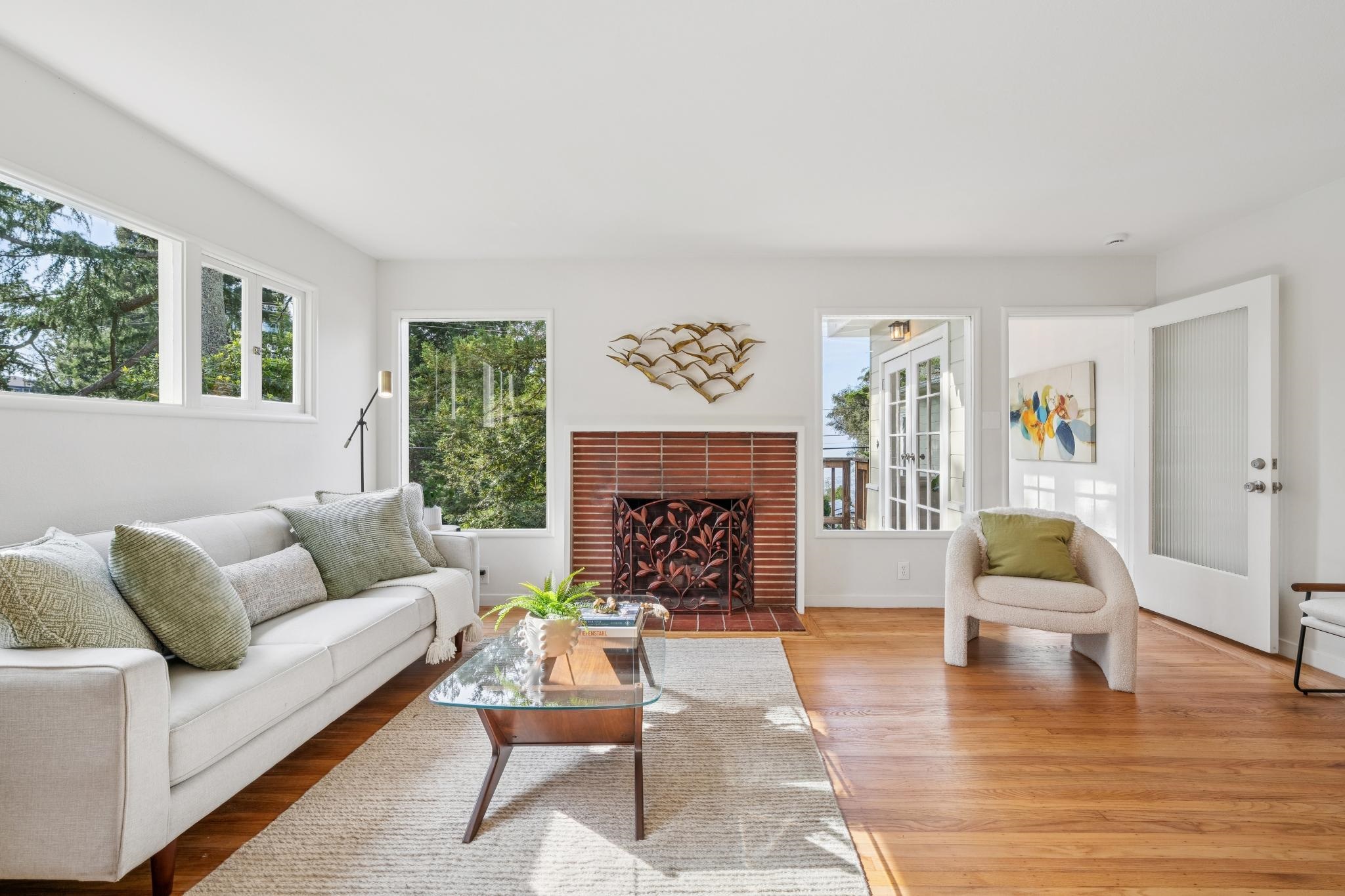 Detail Gallery Image 8 of 60 For 209 Fairlawn Drive, Berkeley,  CA 94708 - 3 Beds | 2 Baths