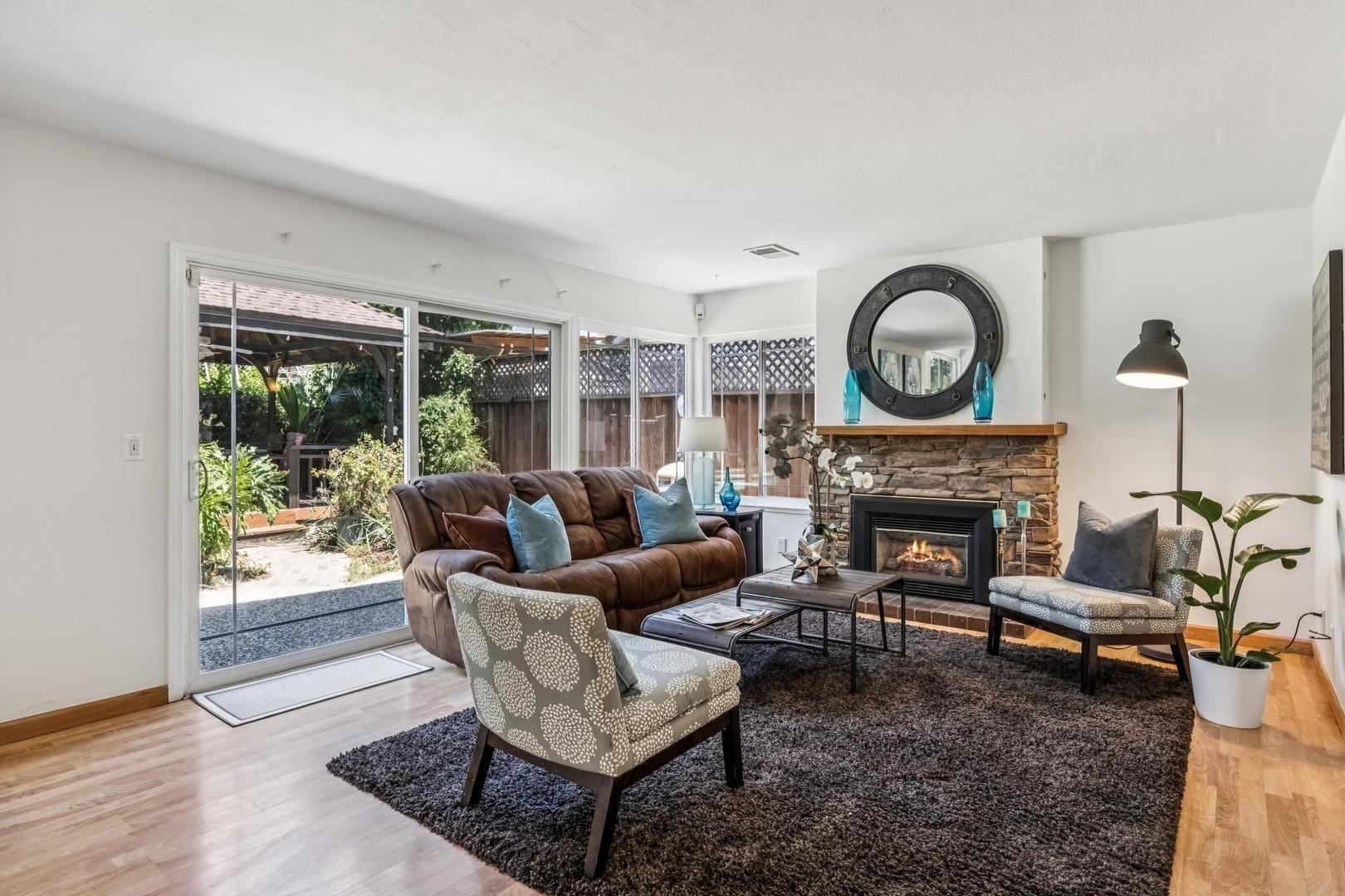 Detail Gallery Image 13 of 56 For 4943 Rice Dr, San Jose,  CA 95111 - 4 Beds | 2/1 Baths