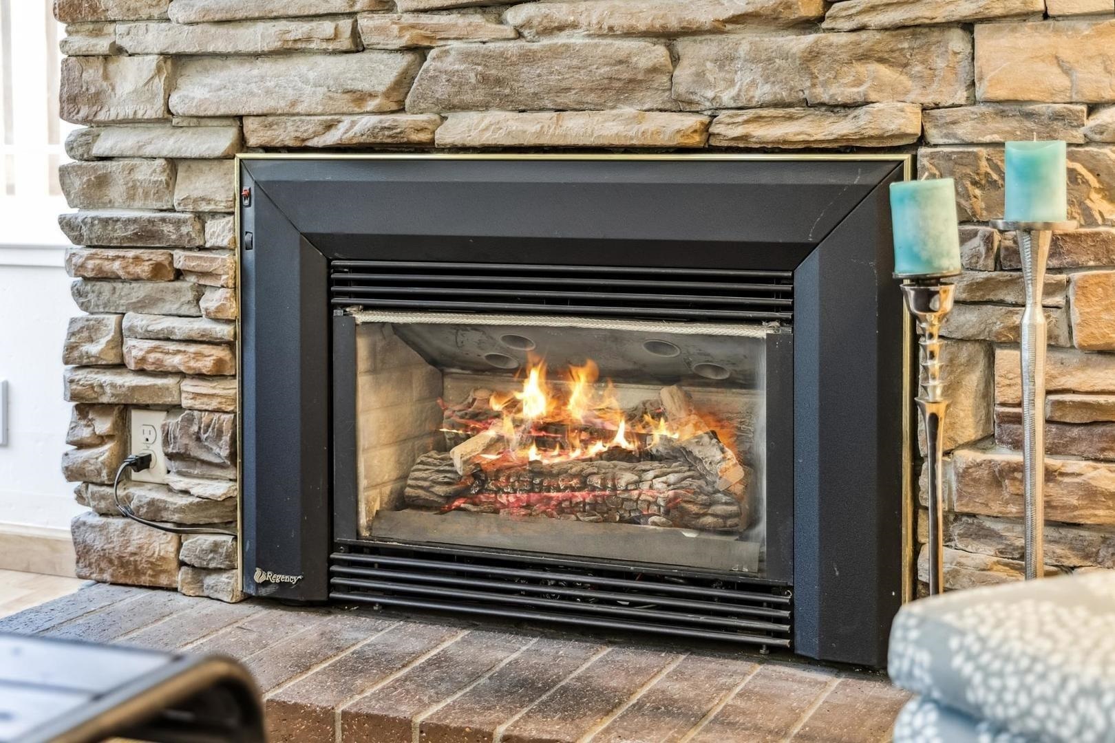 Detail Gallery Image 14 of 56 For 4943 Rice Dr, San Jose,  CA 95111 - 4 Beds | 2/1 Baths