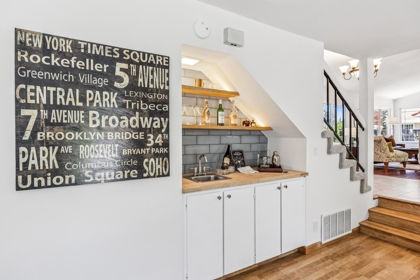 Detail Gallery Image 16 of 56 For 4943 Rice Dr, San Jose,  CA 95111 - 4 Beds | 2/1 Baths