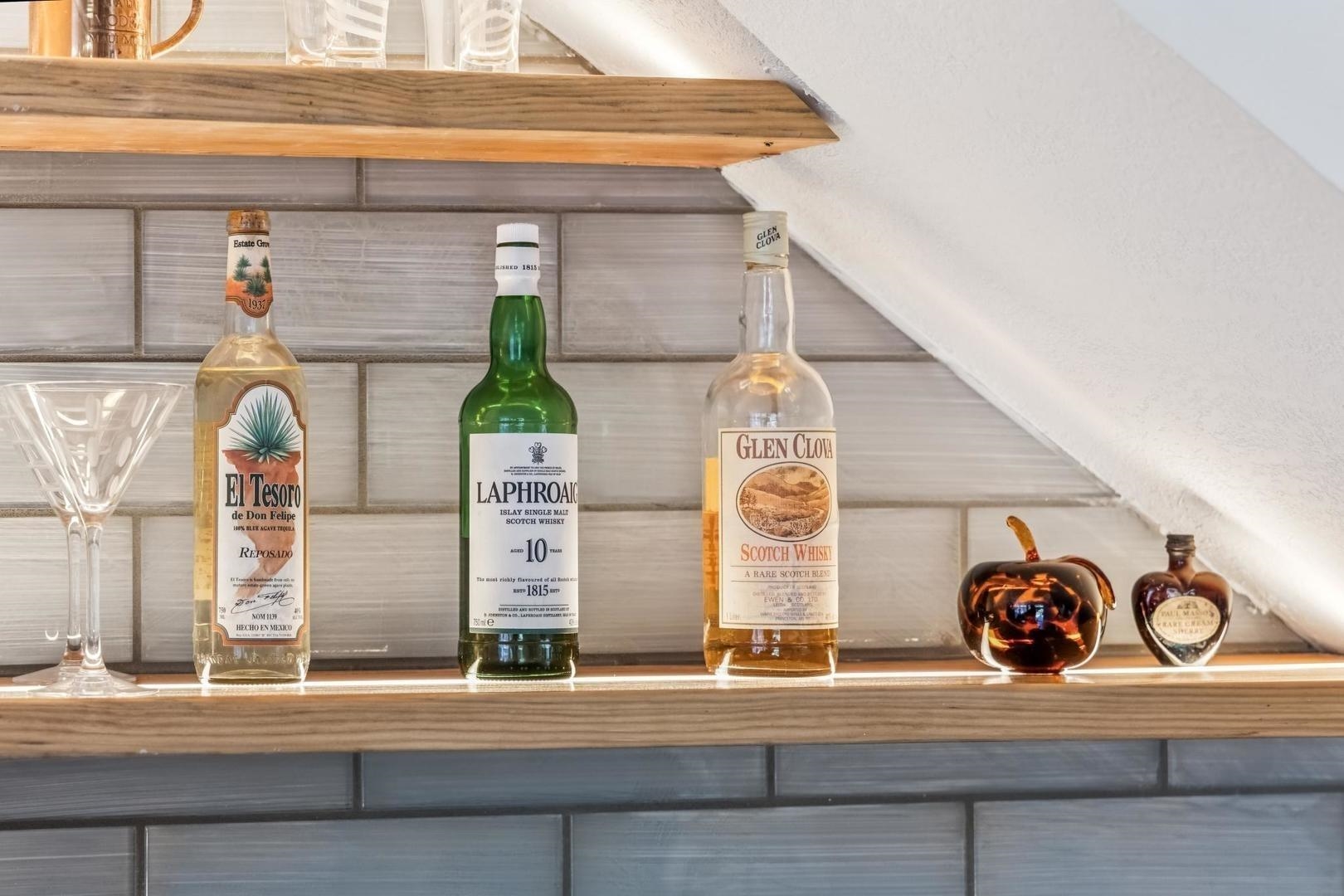 Detail Gallery Image 17 of 56 For 4943 Rice Dr, San Jose,  CA 95111 - 4 Beds | 2/1 Baths