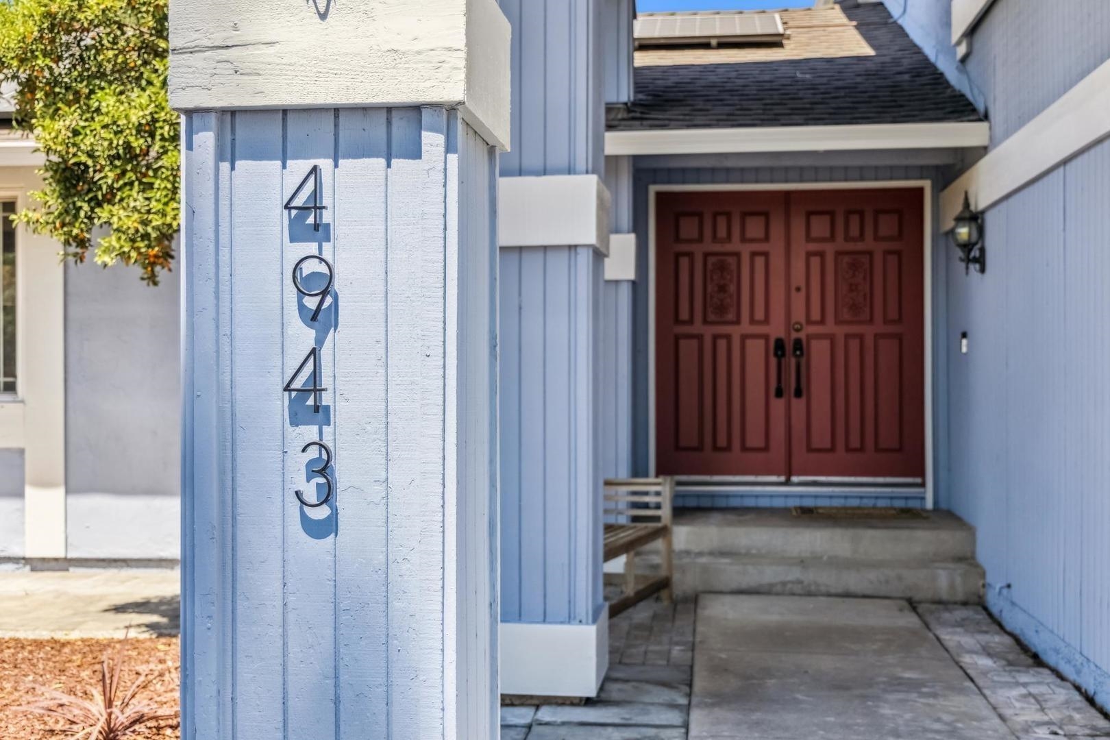 Detail Gallery Image 3 of 56 For 4943 Rice Dr, San Jose,  CA 95111 - 4 Beds | 2/1 Baths