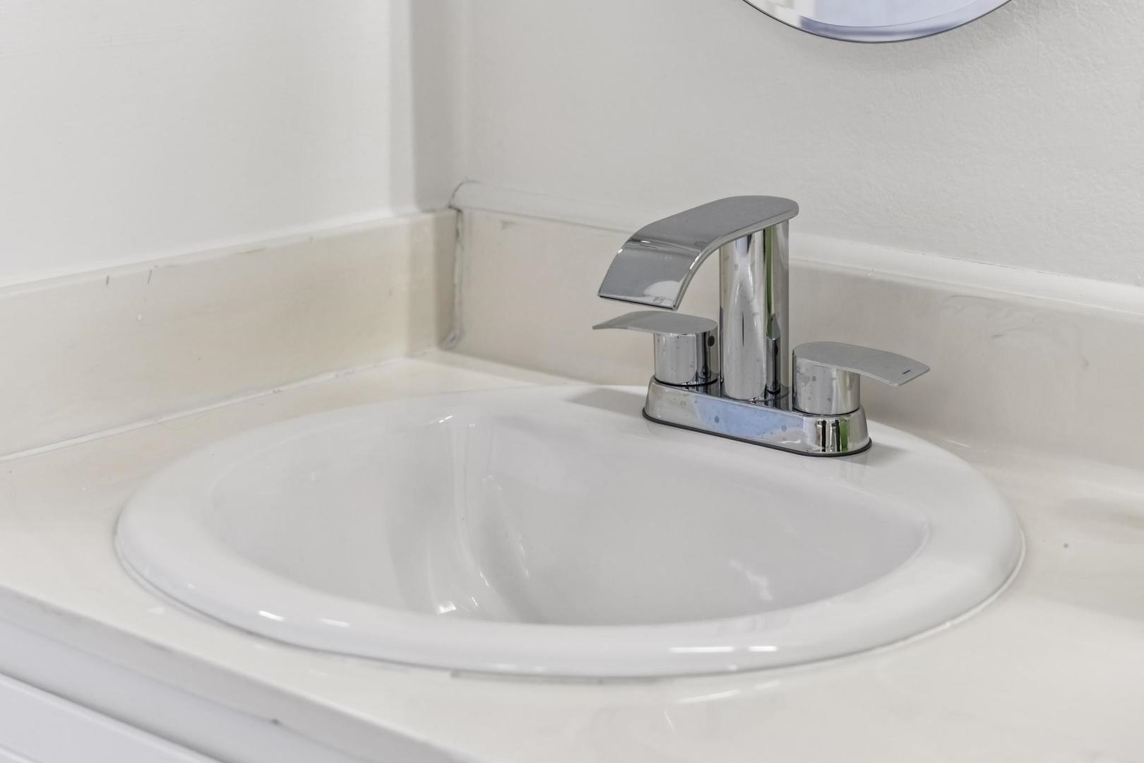 Detail Gallery Image 42 of 56 For 4943 Rice Dr, San Jose,  CA 95111 - 4 Beds | 2/1 Baths