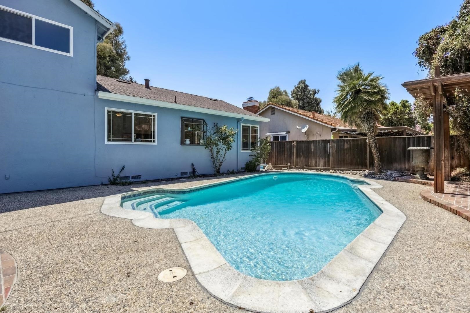 Detail Gallery Image 45 of 56 For 4943 Rice Dr, San Jose,  CA 95111 - 4 Beds | 2/1 Baths