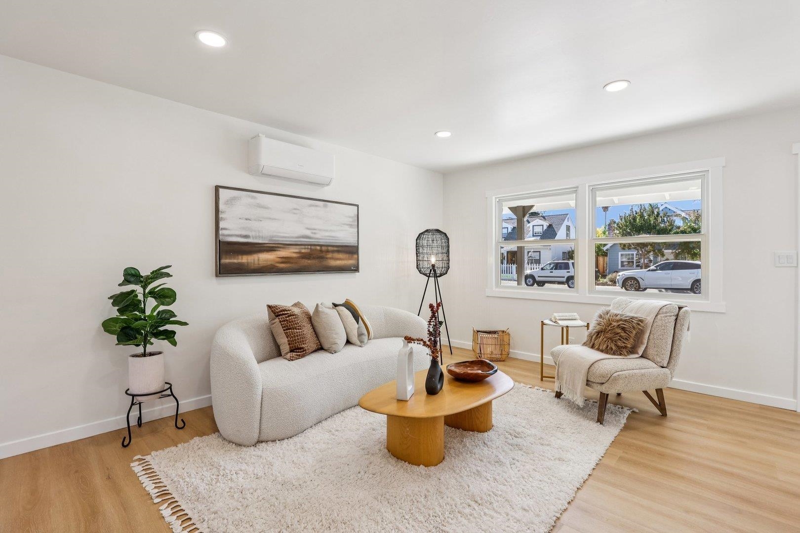 Detail Gallery Image 5 of 32 For 4185 Huckleberry Dr, Concord,  CA 94521 - 4 Beds | 2 Baths