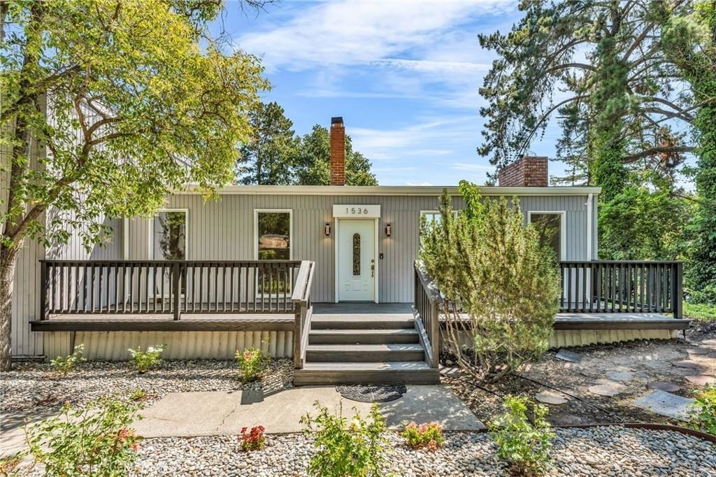 Detail Gallery Image 2 of 56 For 1536 Pleasant Hill Road, Lafayette,  CA 94549 - 4 Beds | 3/1 Baths