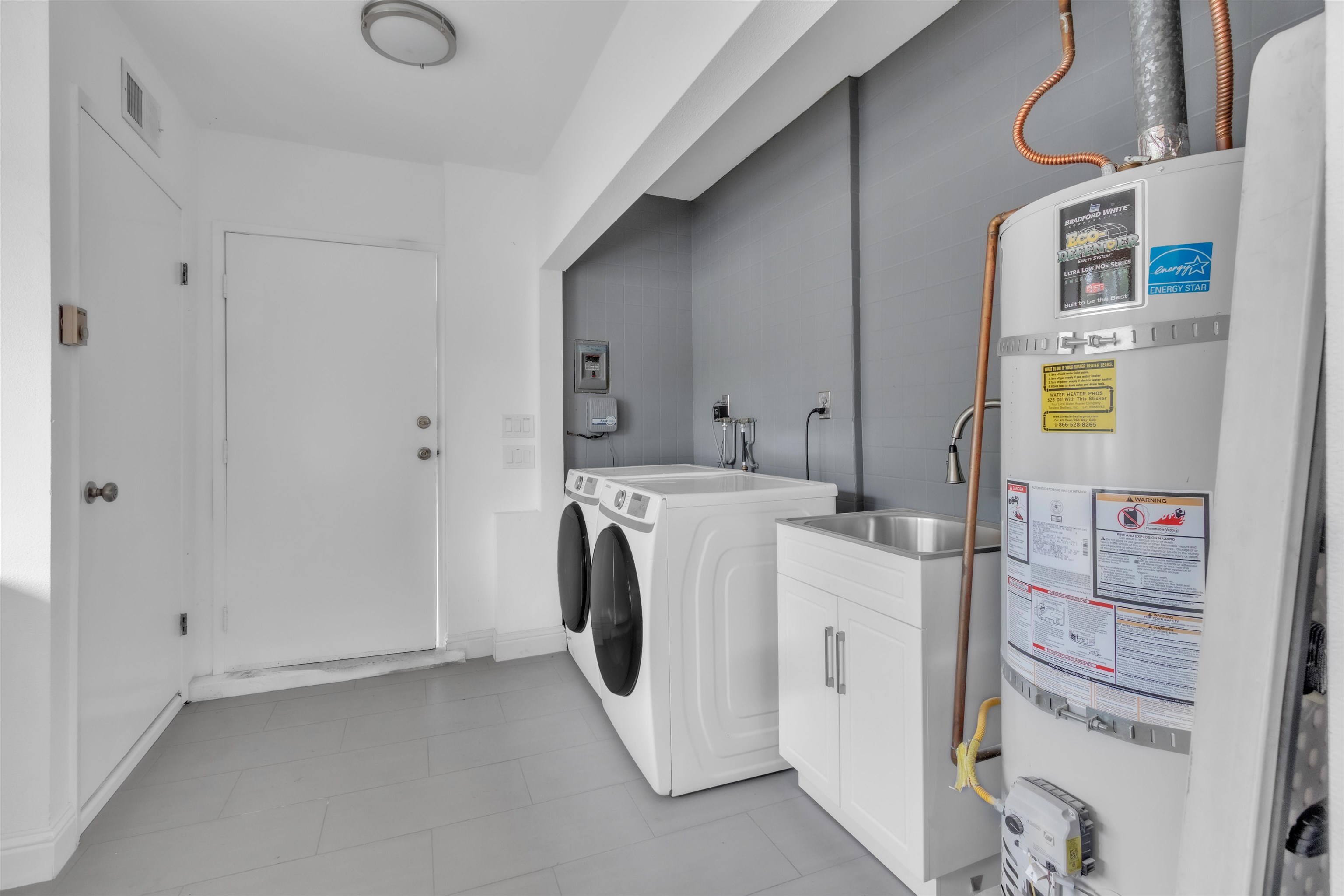 Detail Gallery Image 40 of 56 For 1536 Pleasant Hill Road, Lafayette,  CA 94549 - 4 Beds | 3/1 Baths