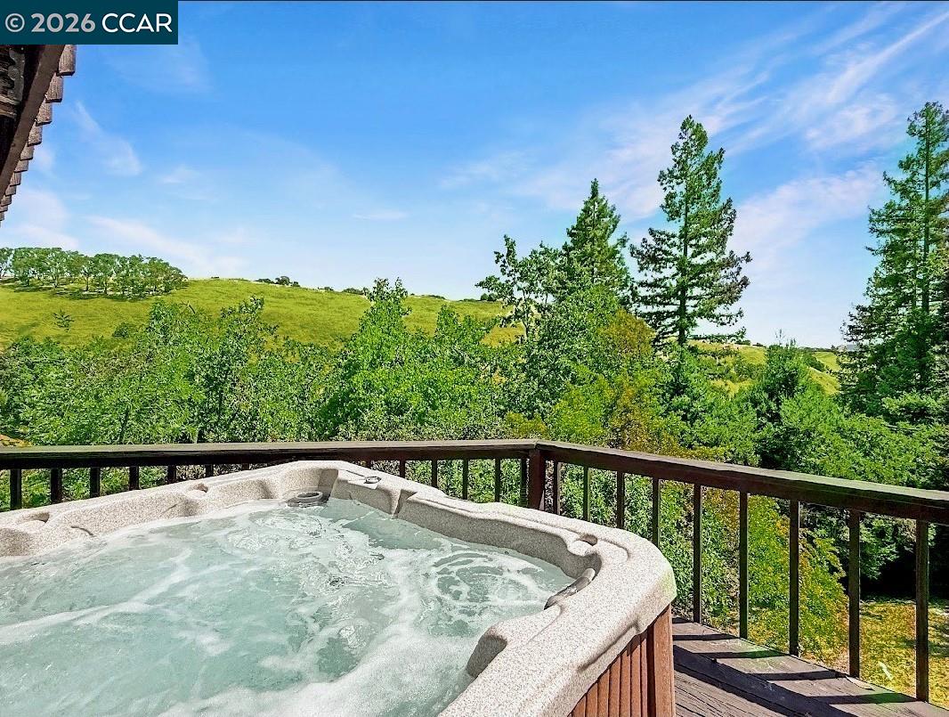 Detail Gallery Image 2 of 36 For 130 Hillcroft Way, Walnut Creek,  CA 94597 - 4 Beds | 3/1 Baths