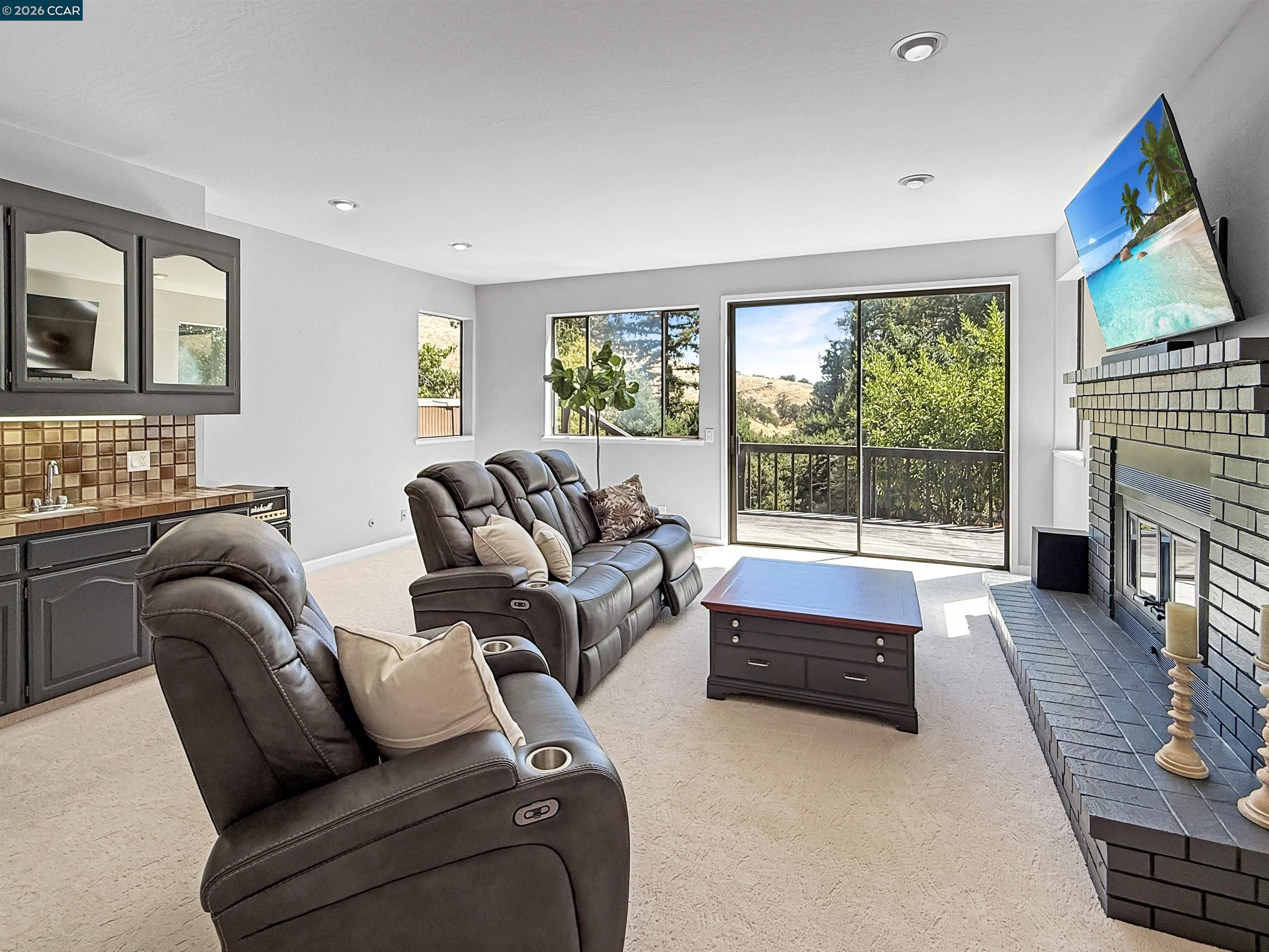 Detail Gallery Image 21 of 36 For 130 Hillcroft Way, Walnut Creek,  CA 94597 - 4 Beds | 3/1 Baths