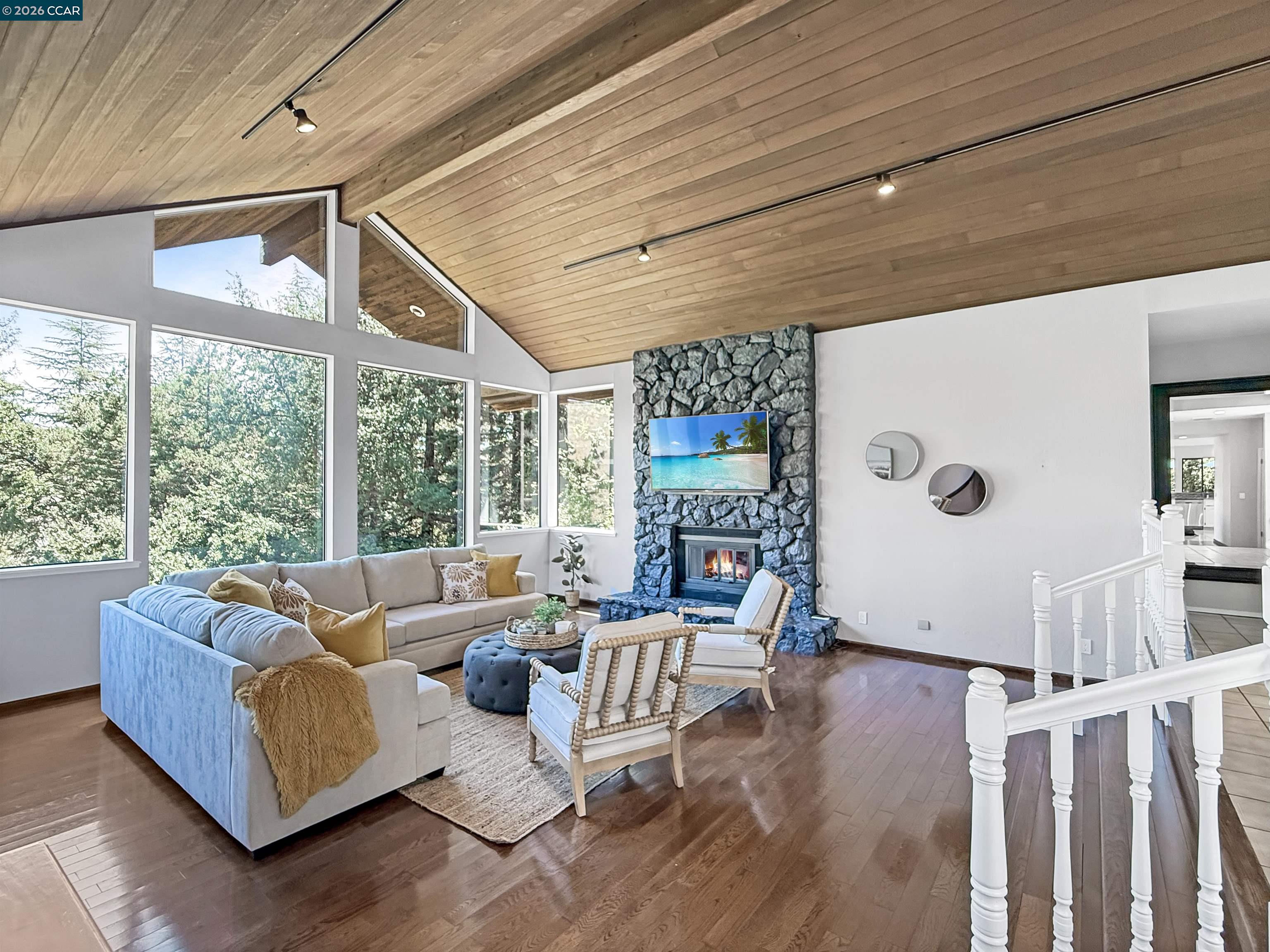 Detail Gallery Image 3 of 36 For 130 Hillcroft Way, Walnut Creek,  CA 94597 - 4 Beds | 3/1 Baths