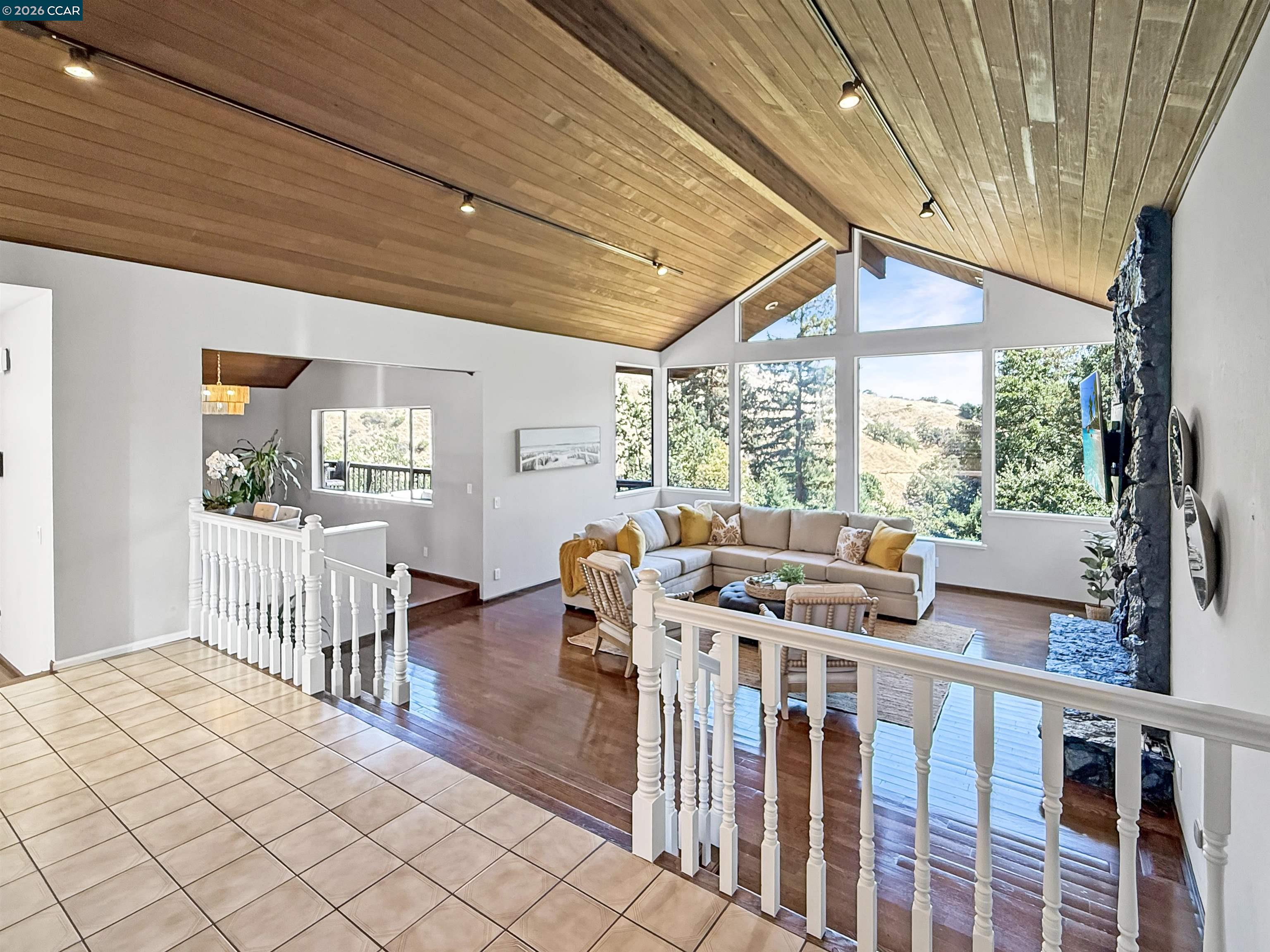 Detail Gallery Image 4 of 36 For 130 Hillcroft Way, Walnut Creek,  CA 94597 - 4 Beds | 3/1 Baths