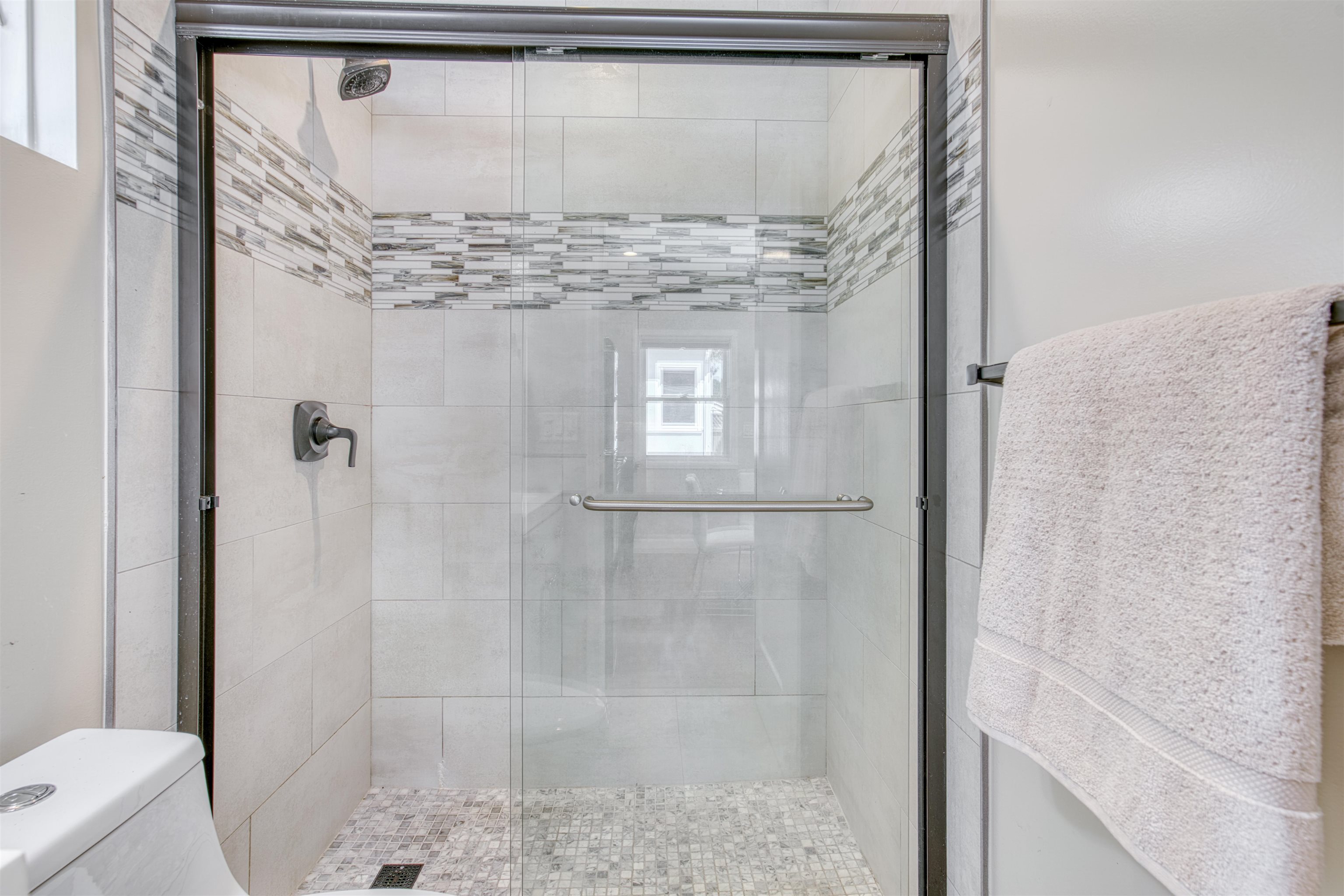 Detail Gallery Image 47 of 56 For 337 Farrelly Dr, San Leandro,  CA 94577 - 4 Beds | 4 Baths