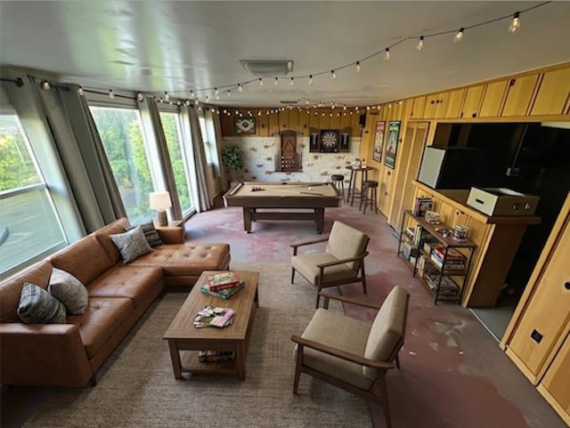 Detail Gallery Image 11 of 46 For 4101 Mountain View Ave, Oakland,  CA 94605 - 3 Beds | 1 Baths