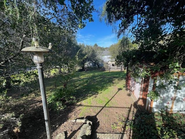 Detail Gallery Image 12 of 46 For 4101 Mountain View Ave, Oakland,  CA 94605 - 3 Beds | 1 Baths