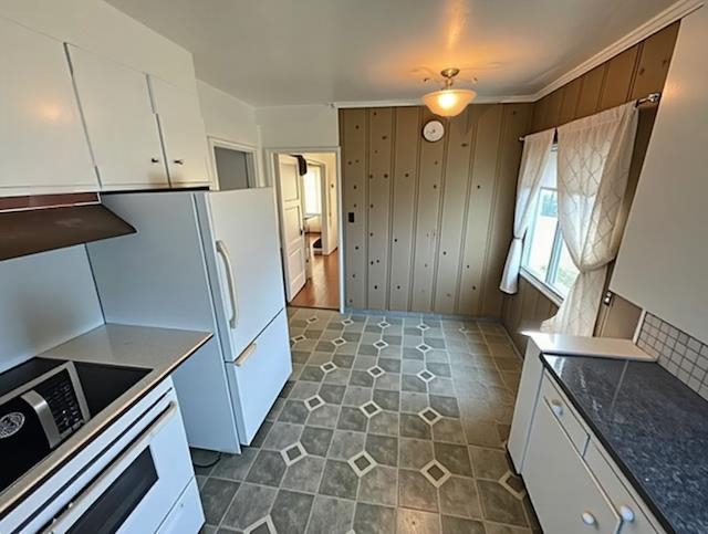 Detail Gallery Image 20 of 46 For 4101 Mountain View Ave, Oakland,  CA 94605 - 3 Beds | 1 Baths