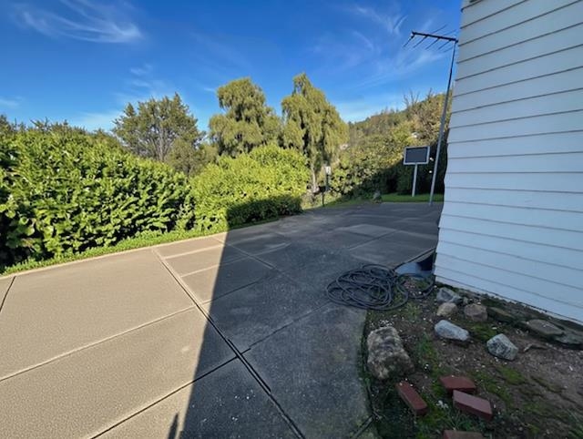 Detail Gallery Image 22 of 46 For 4101 Mountain View Ave, Oakland,  CA 94605 - 3 Beds | 1 Baths