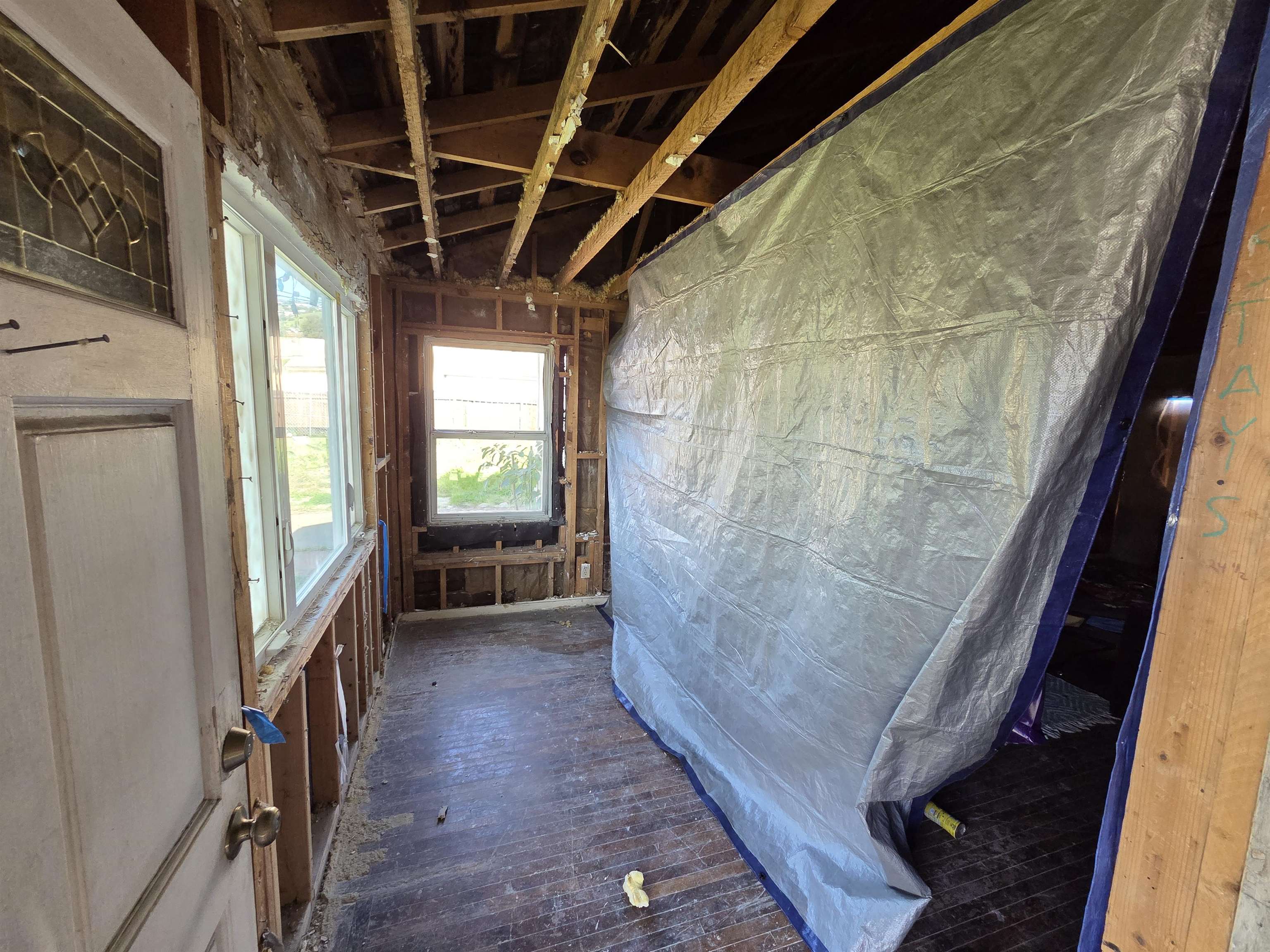 Detail Gallery Image 14 of 18 For 1672 162nd Ave, San Leandro,  CA 94578 - 2 Beds | 1 Baths