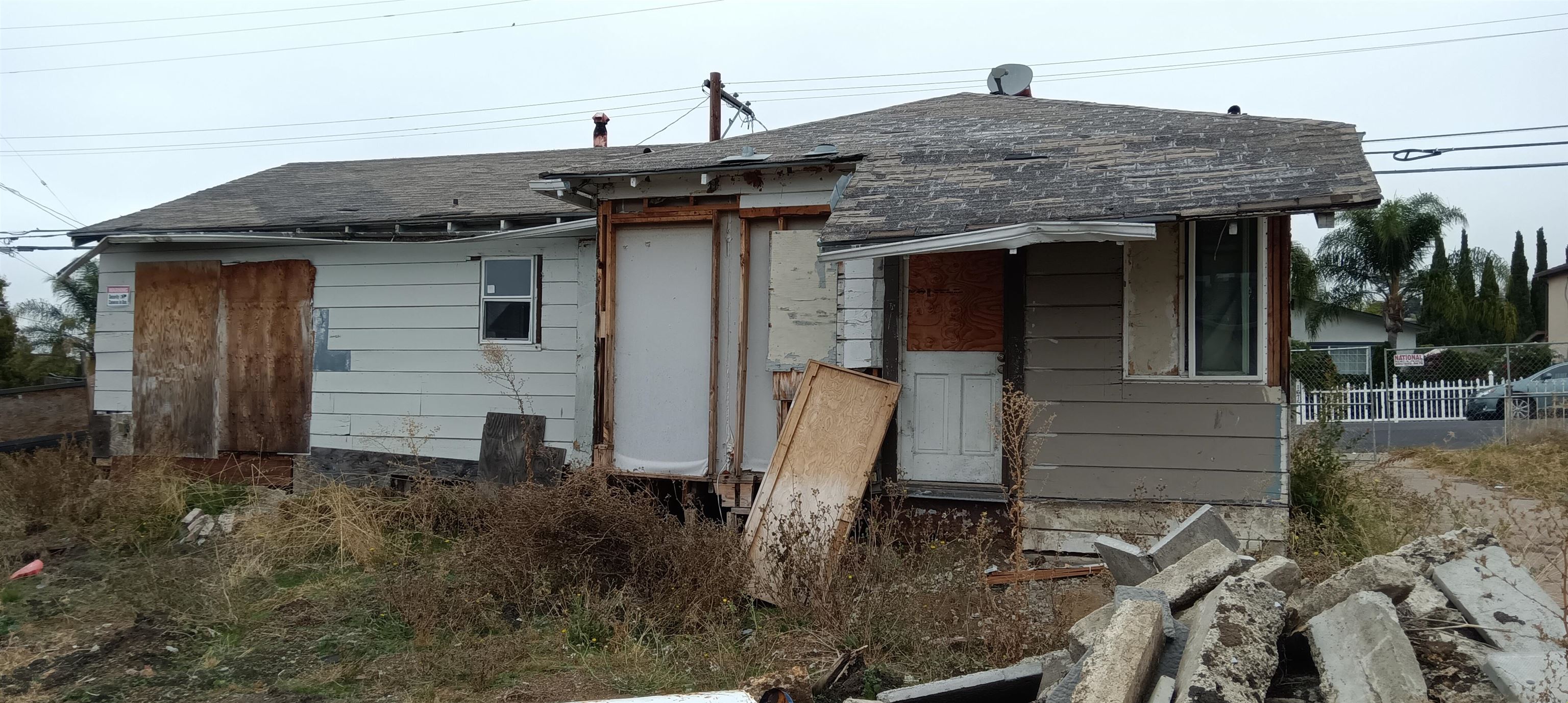 Detail Gallery Image 10 of 18 For 1672 162nd Ave, San Leandro,  CA 94578 - 2 Beds | 1 Baths