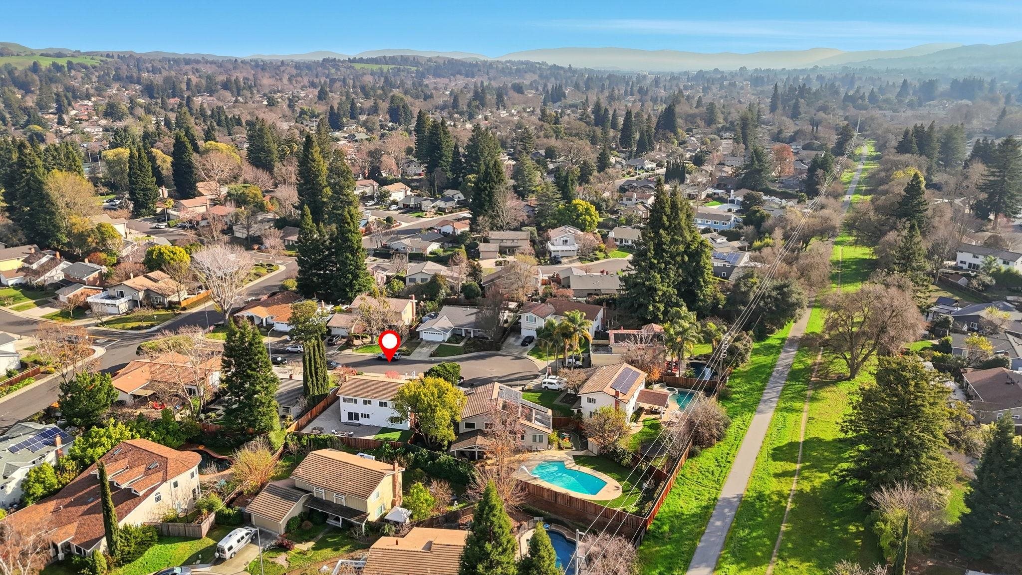 Detail Gallery Image 35 of 39 For 220 Daylight Place, Danville,  CA 94526 - 5 Beds | 2/1 Baths