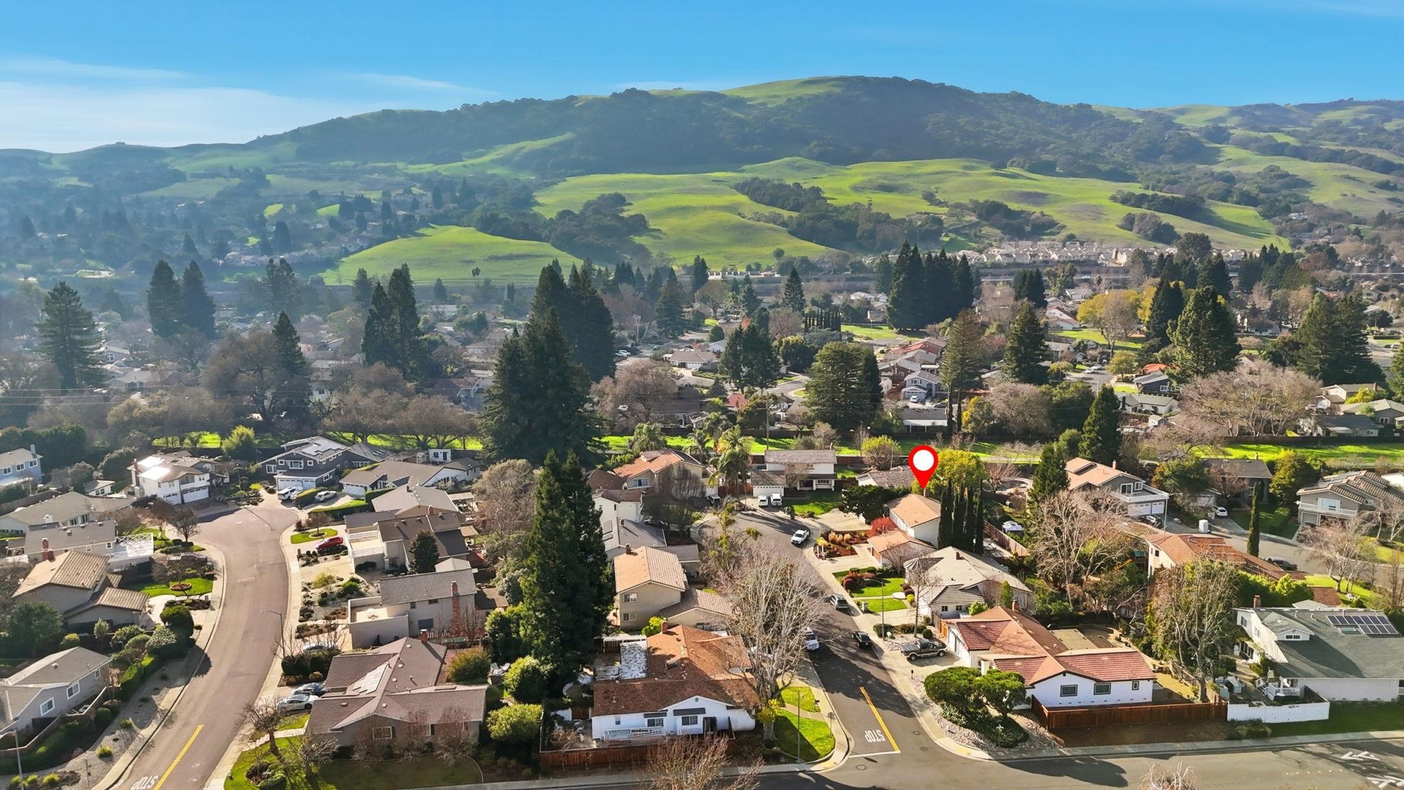 Detail Gallery Image 36 of 39 For 220 Daylight Place, Danville,  CA 94526 - 5 Beds | 2/1 Baths