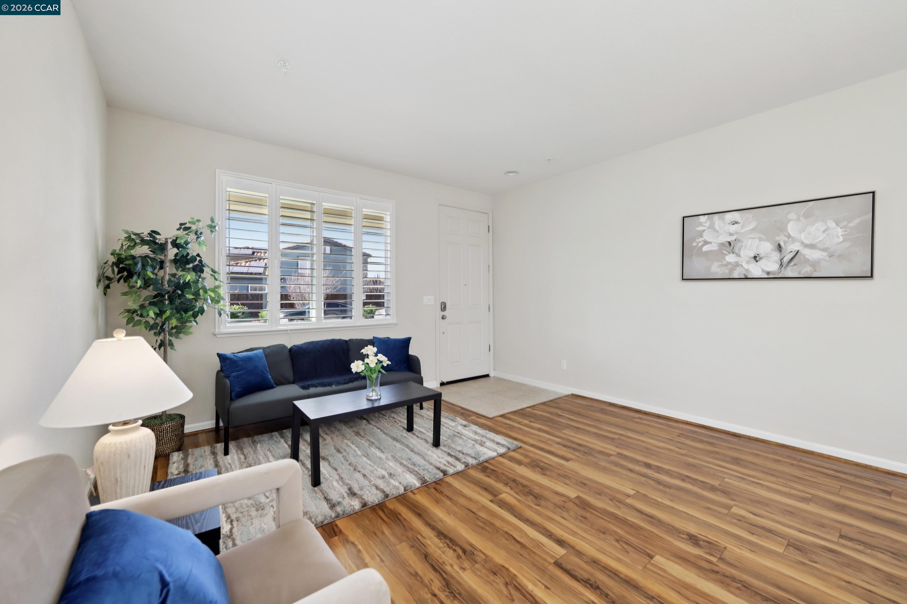 Detail Gallery Image 19 of 60 For 1078 Santa Lucia Dr, Pittsburg,  CA 94565 - 5 Beds | 3 Baths