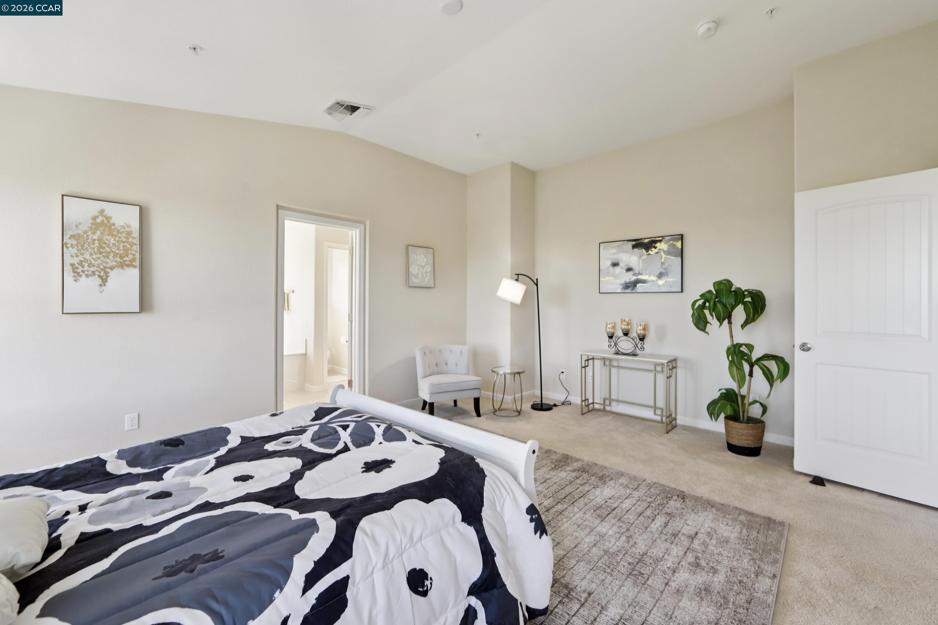 Detail Gallery Image 27 of 60 For 1078 Santa Lucia Dr, Pittsburg,  CA 94565 - 5 Beds | 3 Baths