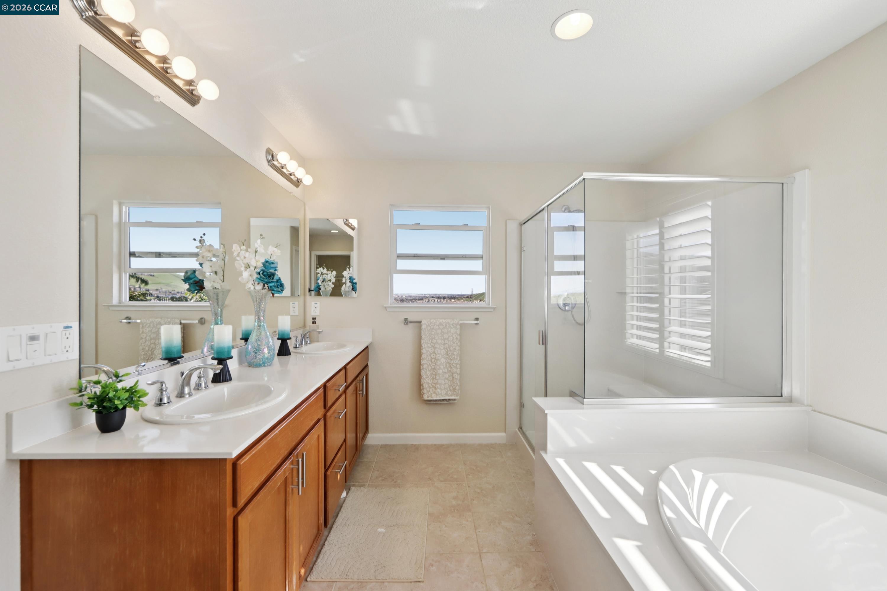 Detail Gallery Image 32 of 60 For 1078 Santa Lucia Dr, Pittsburg,  CA 94565 - 5 Beds | 3 Baths