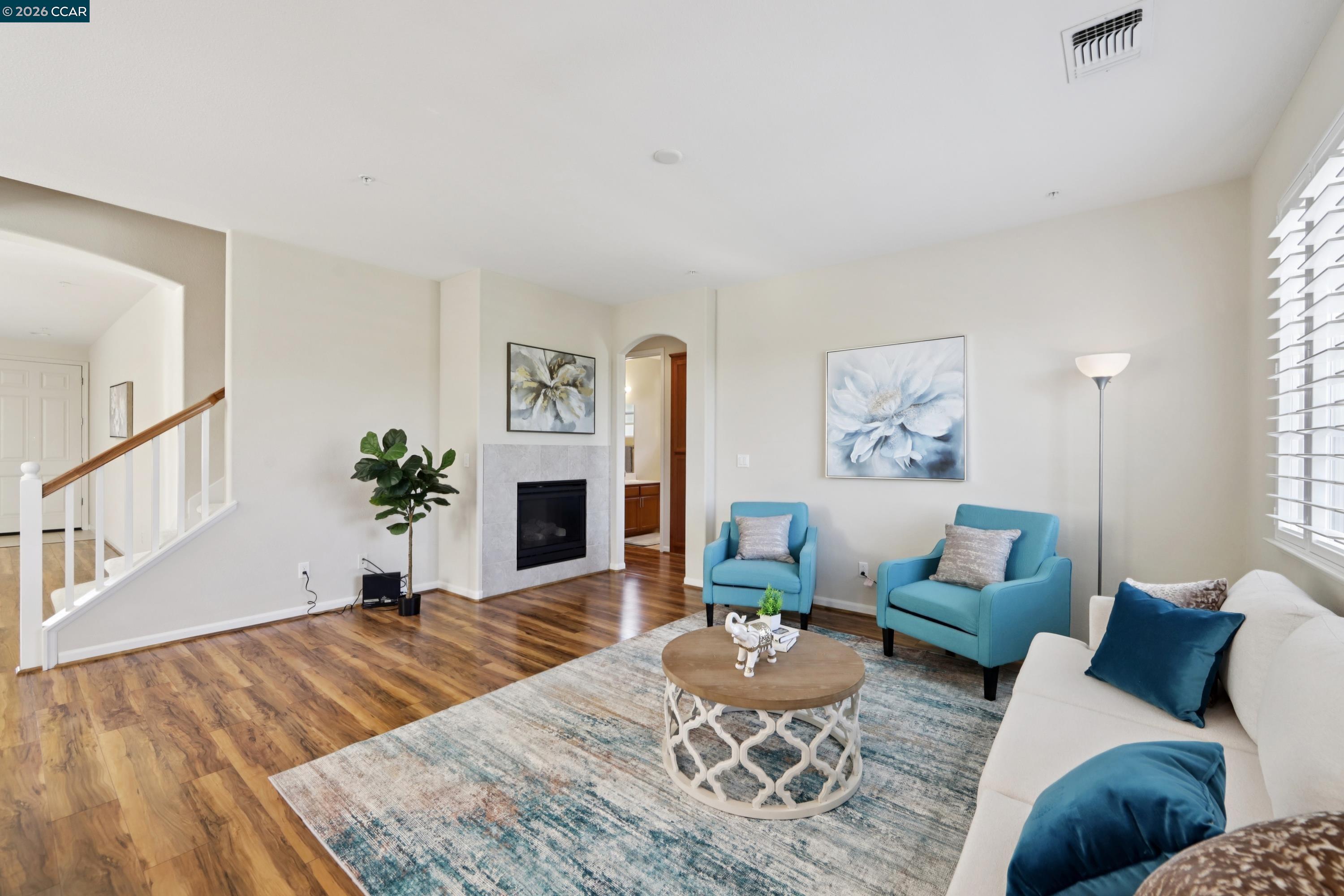 Detail Gallery Image 8 of 60 For 1078 Santa Lucia Dr, Pittsburg,  CA 94565 - 5 Beds | 3 Baths