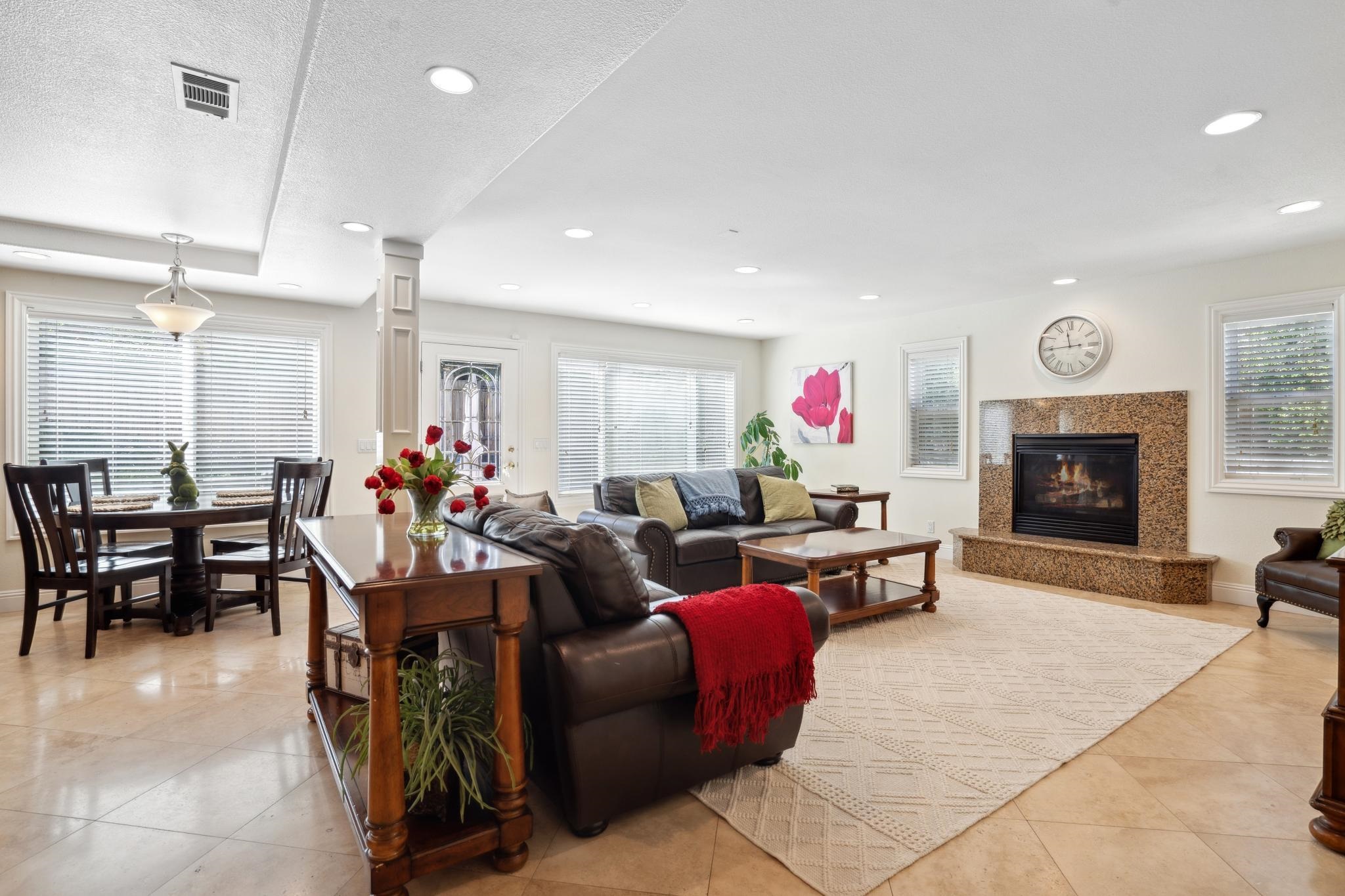 367 Mt Washington Way, Clayton, CA, 94517