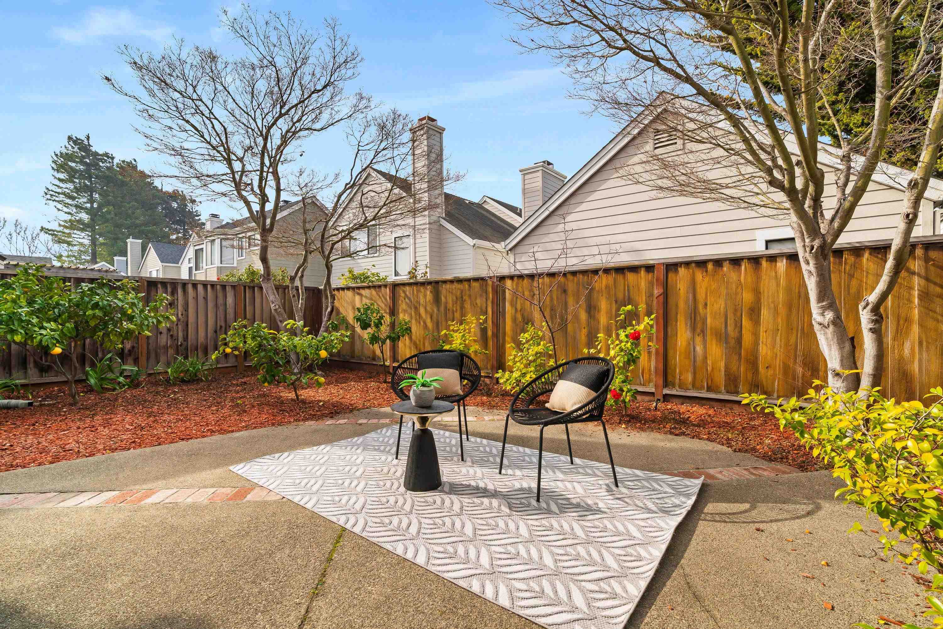 Detail Gallery Image 22 of 29 For 35 Leonard Ct, Alameda,  CA 94502 - 2 Beds | 2/1 Baths