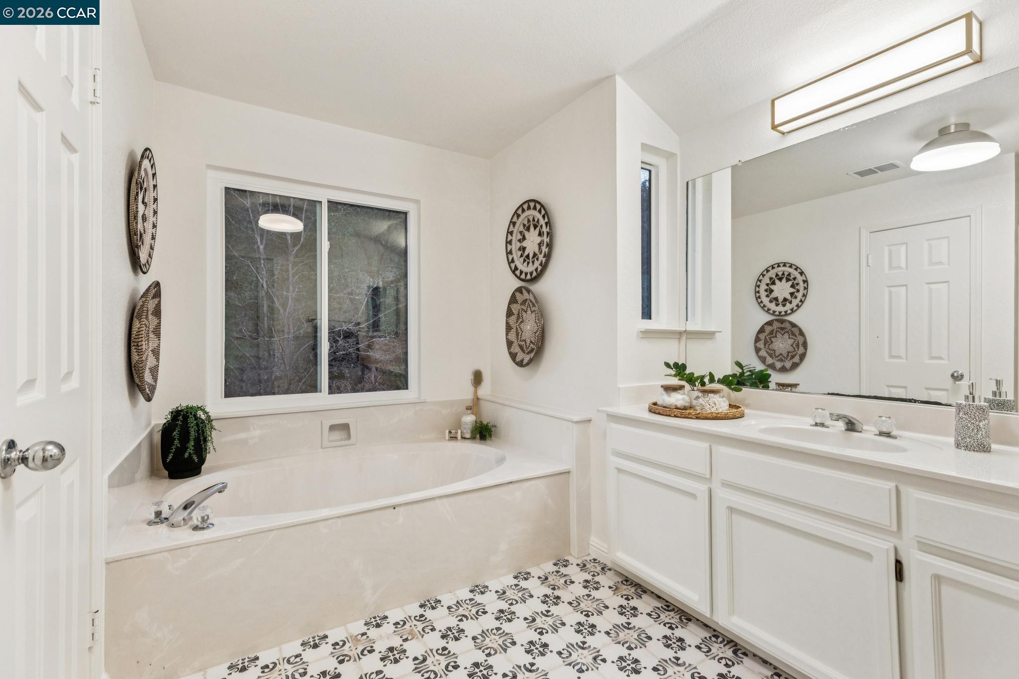 53 Paso Nogal Ct, Pleasant Hill, CA, 94523