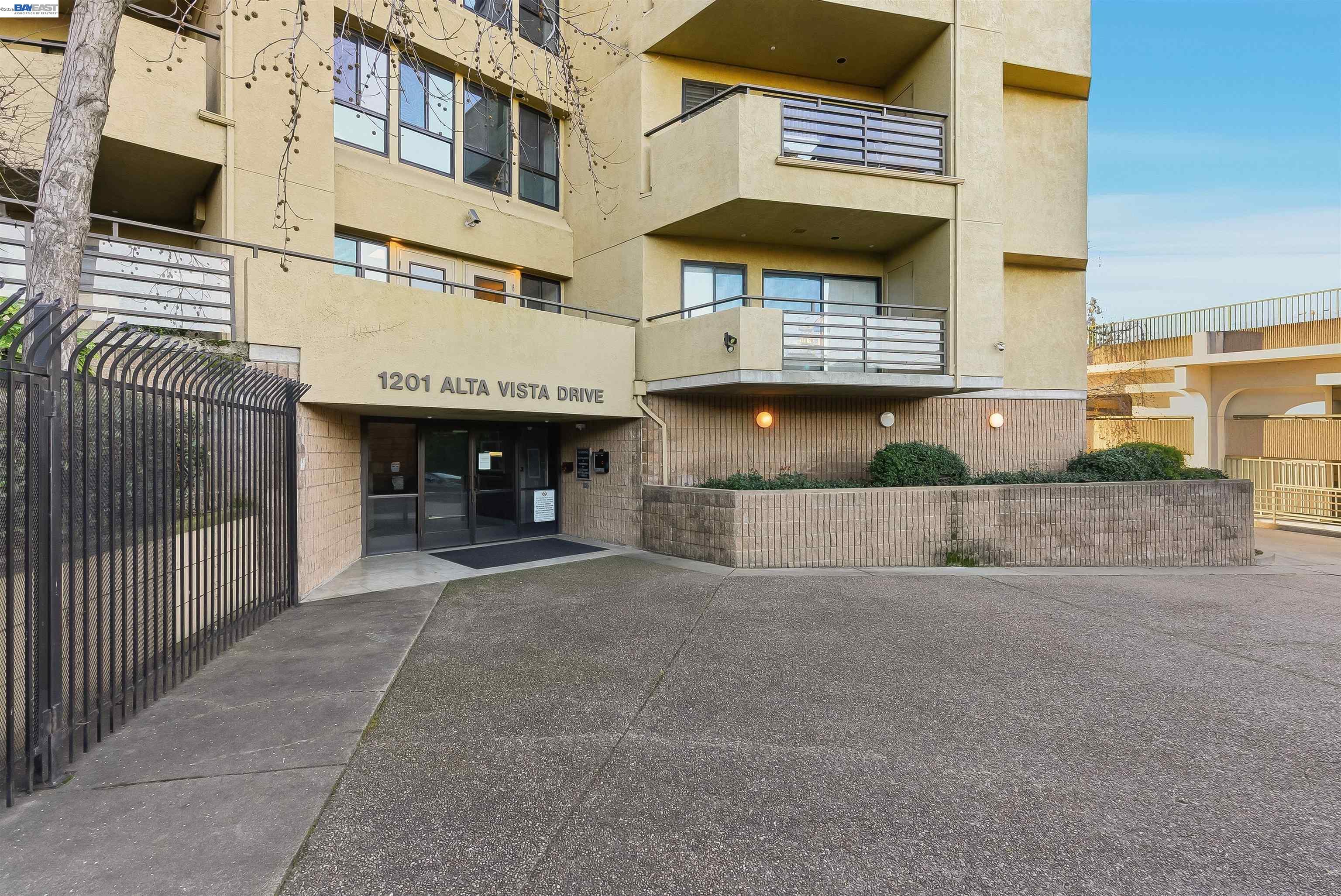 Photo #34: 41121378 Listing: Photo #34