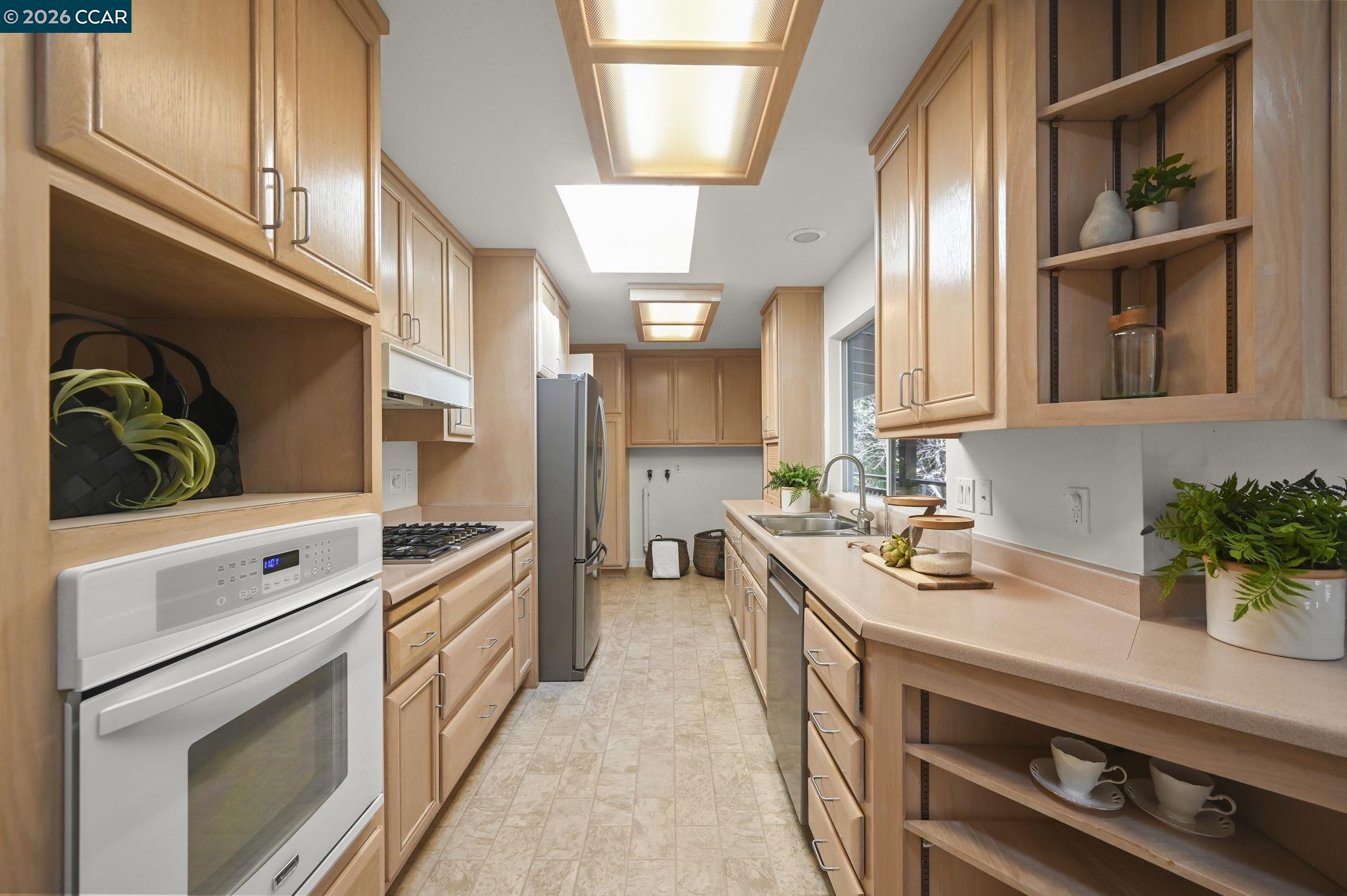 Detail Gallery Image 13 of 37 For 700 Miner, Orinda,  CA 94563 - 3 Beds | 2 Baths