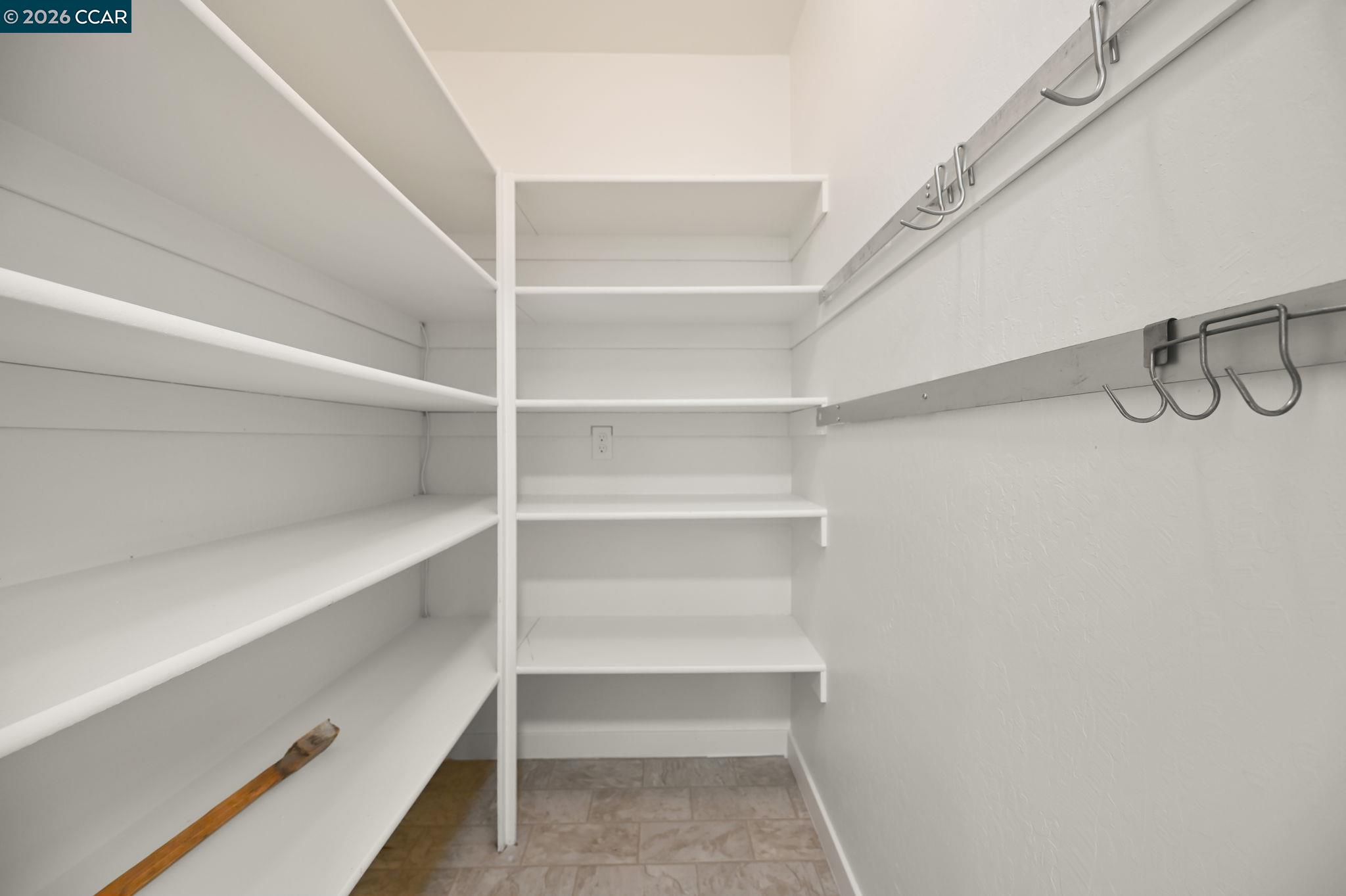 Detail Gallery Image 15 of 37 For 700 Miner, Orinda,  CA 94563 - 3 Beds | 2 Baths