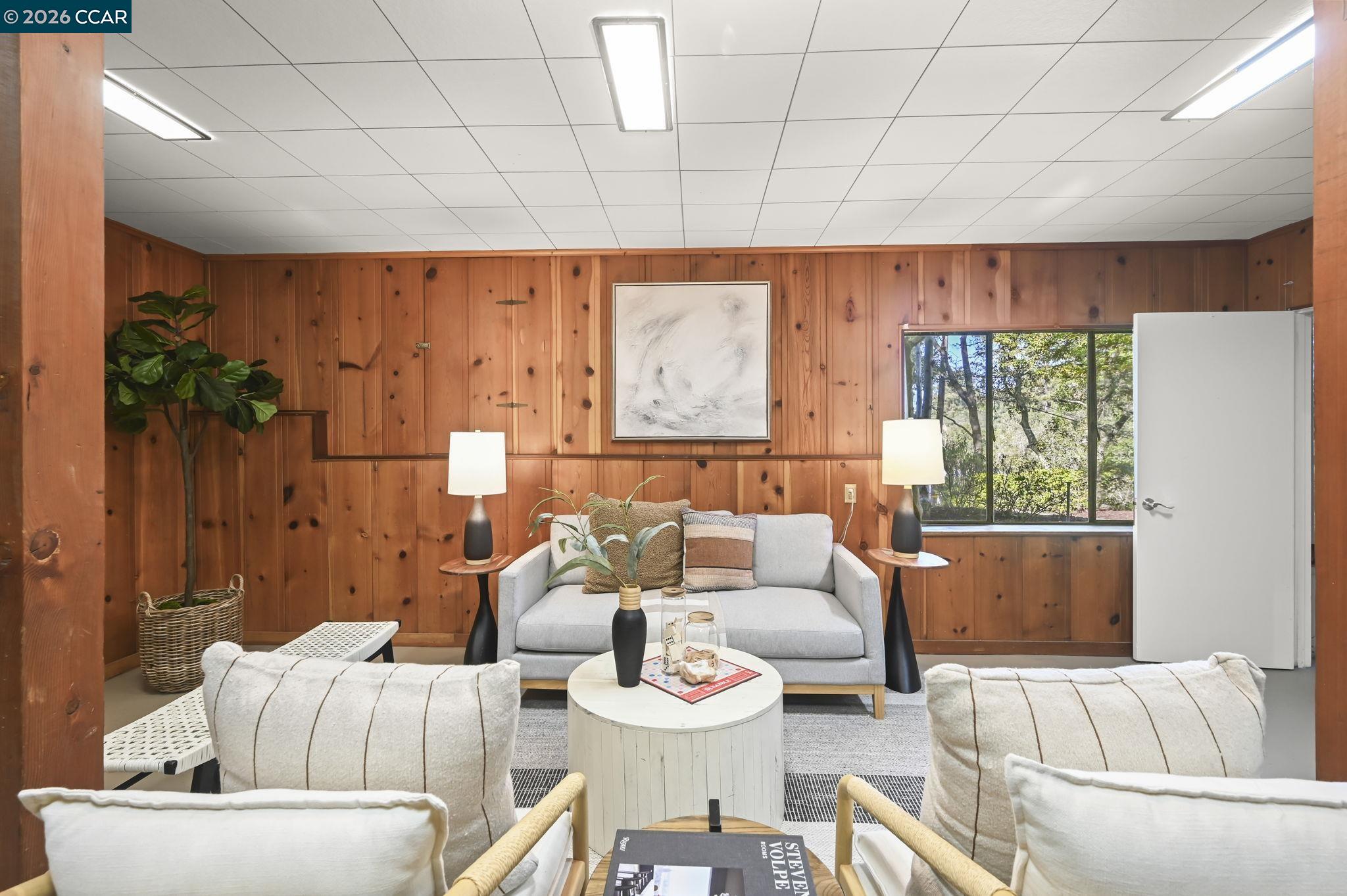 Detail Gallery Image 24 of 37 For 700 Miner, Orinda,  CA 94563 - 3 Beds | 2 Baths