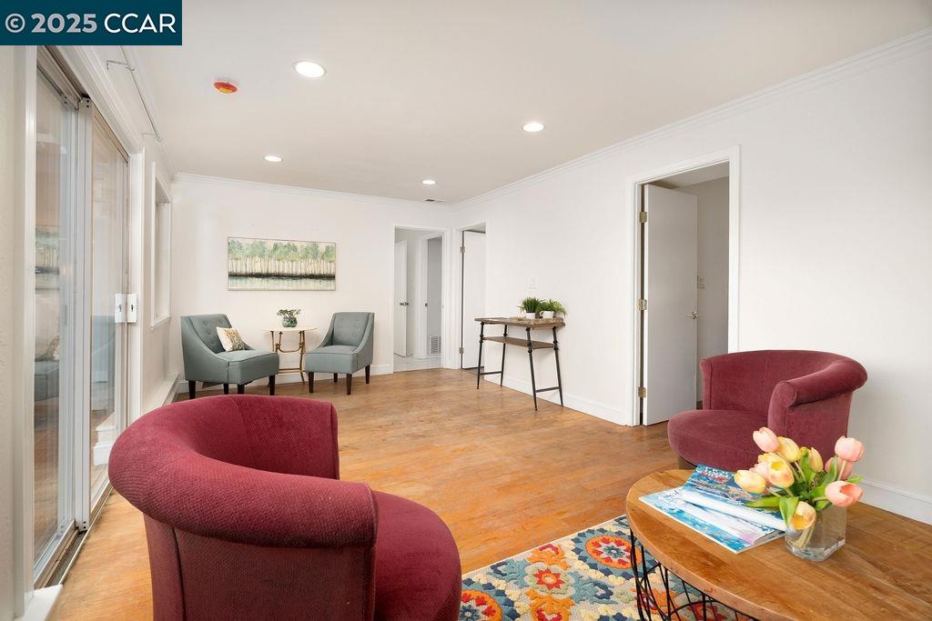 Detail Gallery Image 25 of 44 For 225 Merced Dr, San Bruno,  CA 94066 - – Beds | – Baths