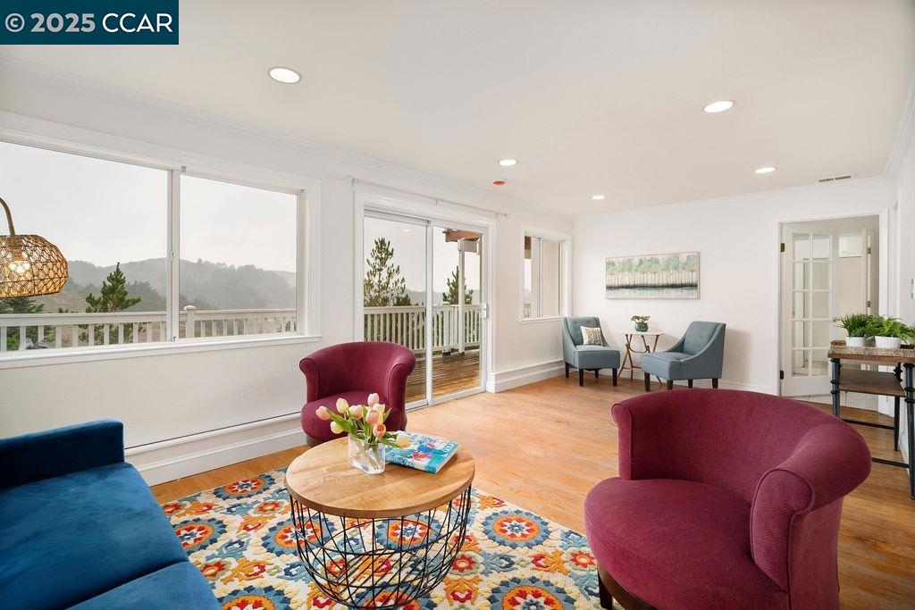 Detail Gallery Image 26 of 44 For 225 Merced Dr, San Bruno,  CA 94066 - – Beds | – Baths