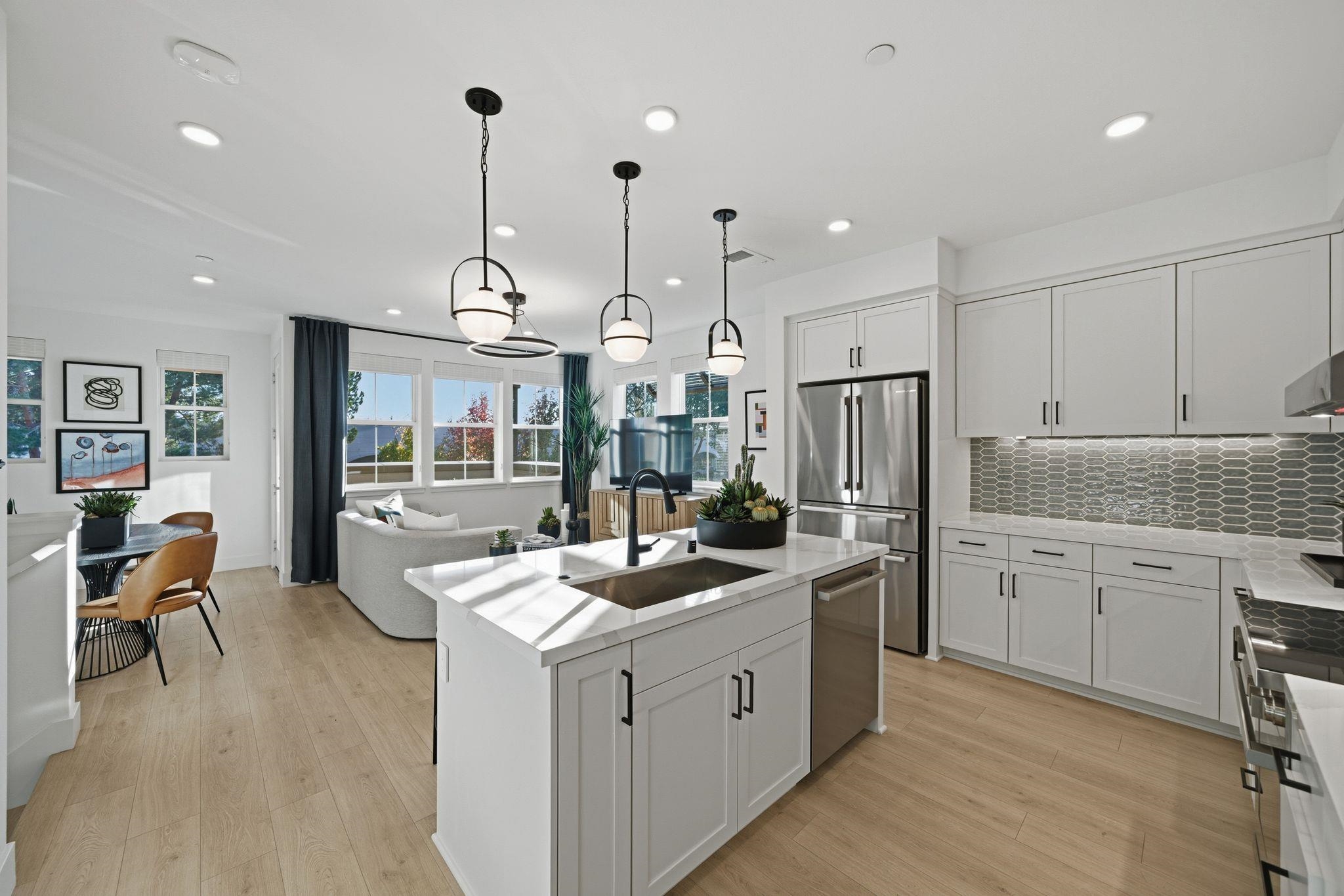 Photo #8: 41121393 Listing: Photo #8