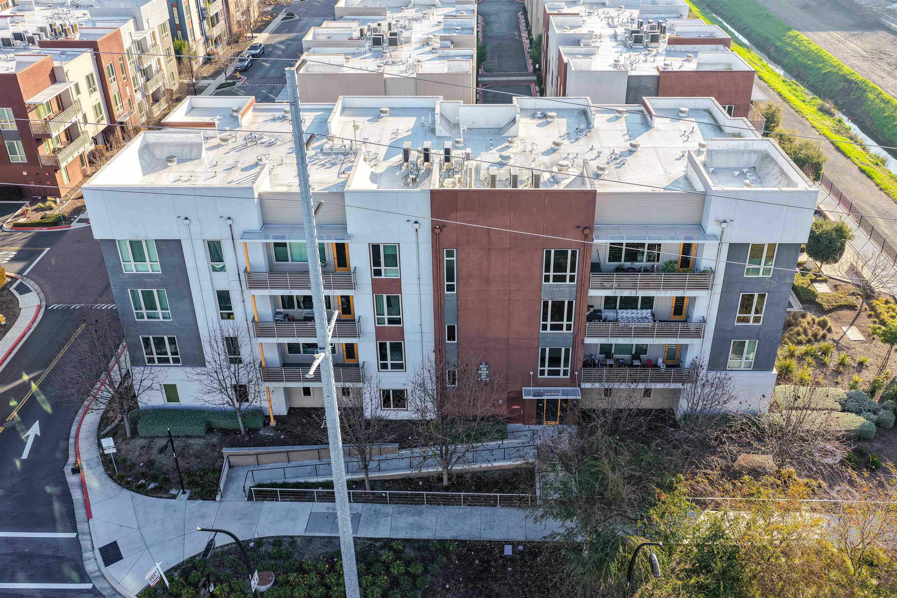 Detail Gallery Image 29 of 50 For 430 Montague Expy #20,  Milpitas,  CA 95035 - 3 Beds | 2/1 Baths