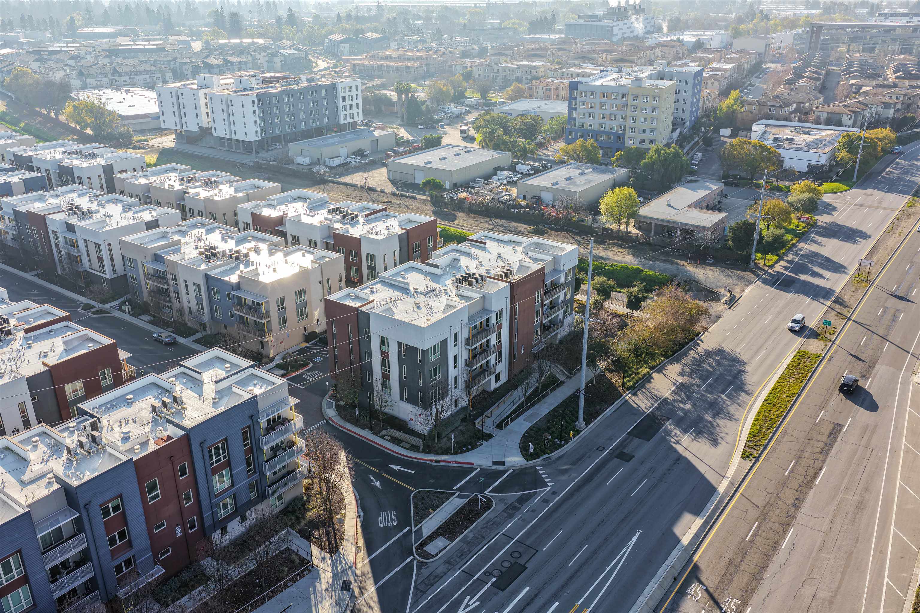 Detail Gallery Image 41 of 50 For 430 Montague Expy #20,  Milpitas,  CA 95035 - 3 Beds | 2/1 Baths