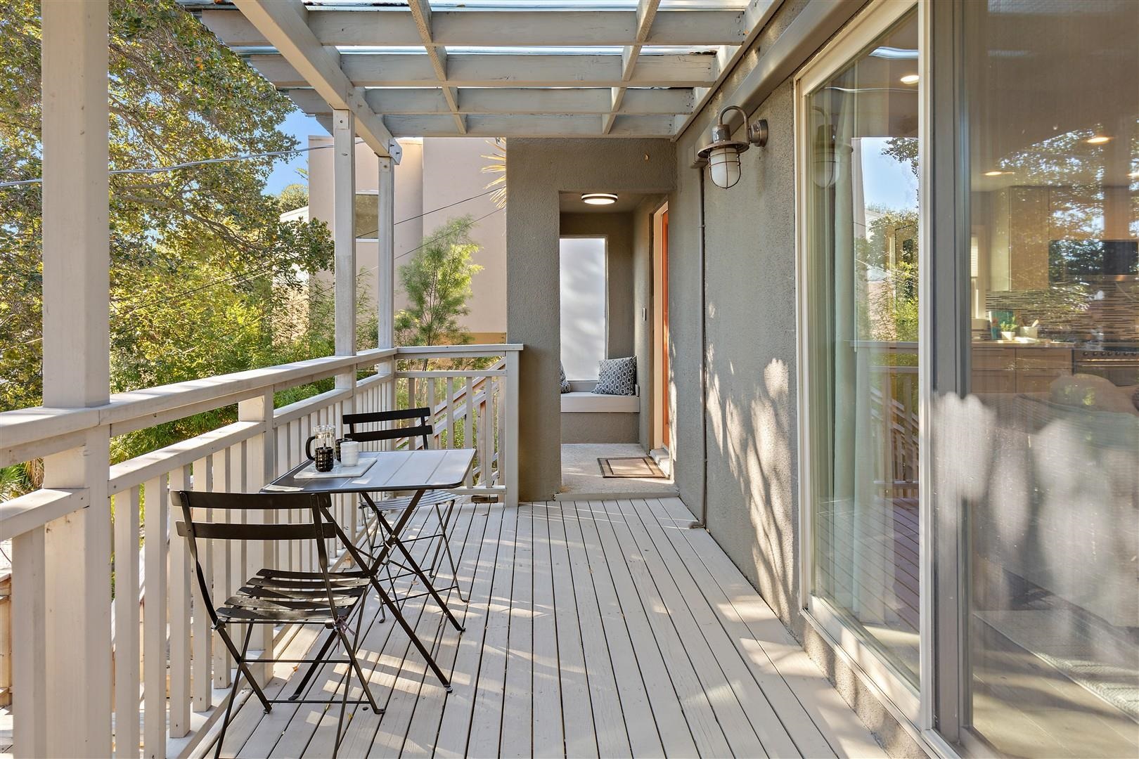 Detail Gallery Image 4 of 59 For 371 Ocean View Ave, Kensington,  CA 94707 - 4 Beds | 2 Baths